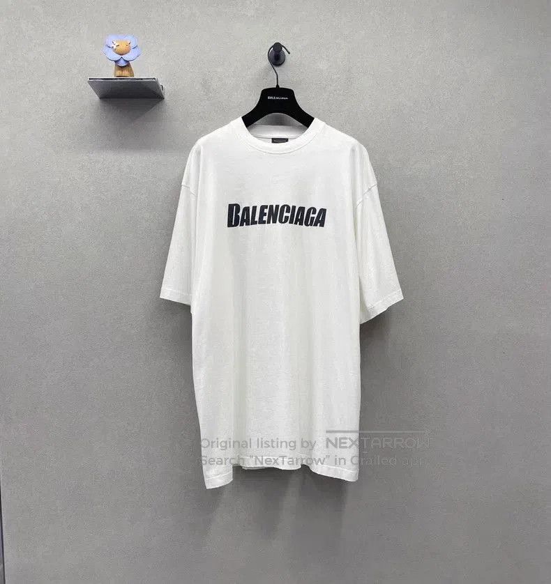 Balenciaga Balenciaga Logo Round Neck Tee. Size US S / EU 44-46 / 1 - 1 Thumbnail