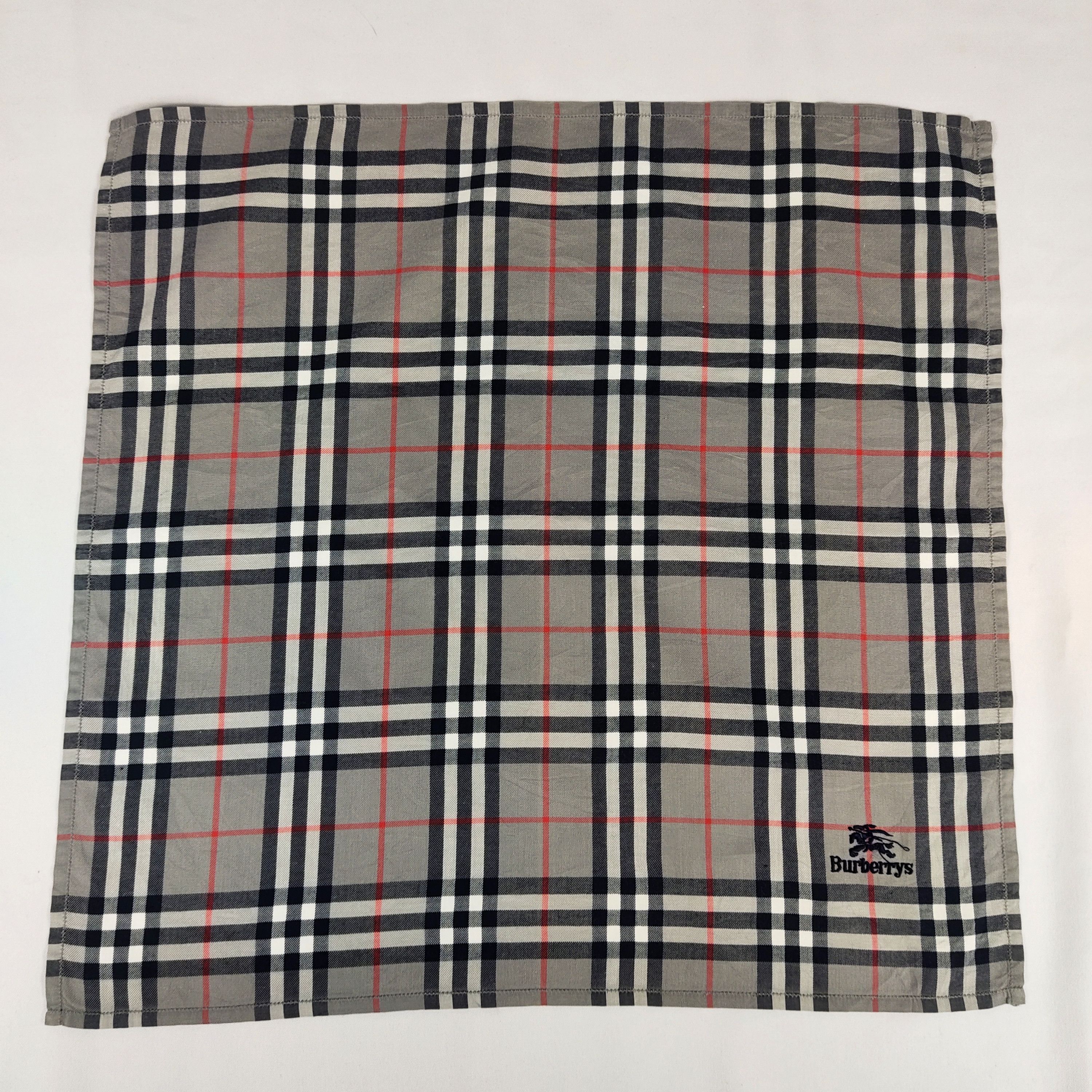 Burberrys Handkerchief / Bandana / Neckerchief FZ127