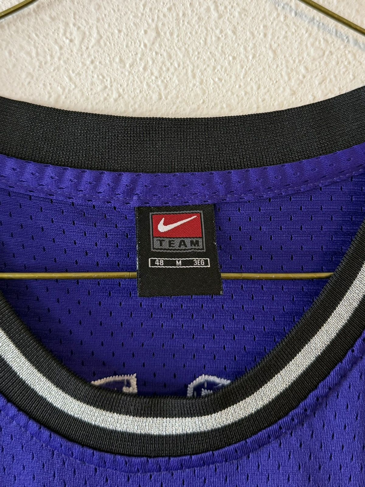 Nike vtg 90s-y2k chris webber nike stitched basktball jersey M +2 Size US M / EU 48-50 / 2 - 5 Thumbnail