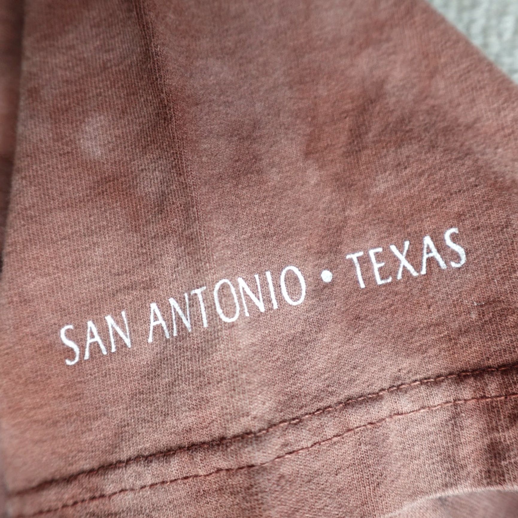 Vintage VINTAGE American Vintage Texas Shirt L Mens Brown Crew Neck Short Sleeve Tie Dye Horses USA 90s Group Graphic Print T-Shirt Size US L / EU 52-54 / 3 - 3 Thumbnail