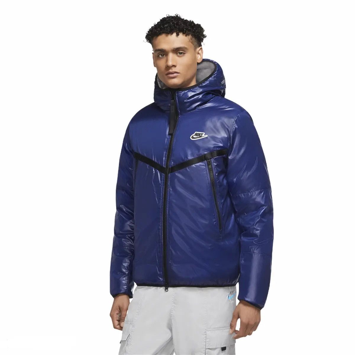 image of Nike Synthetic Fill Windrunner Repel Puffer Jacket in Blue, Men's (Size Large)