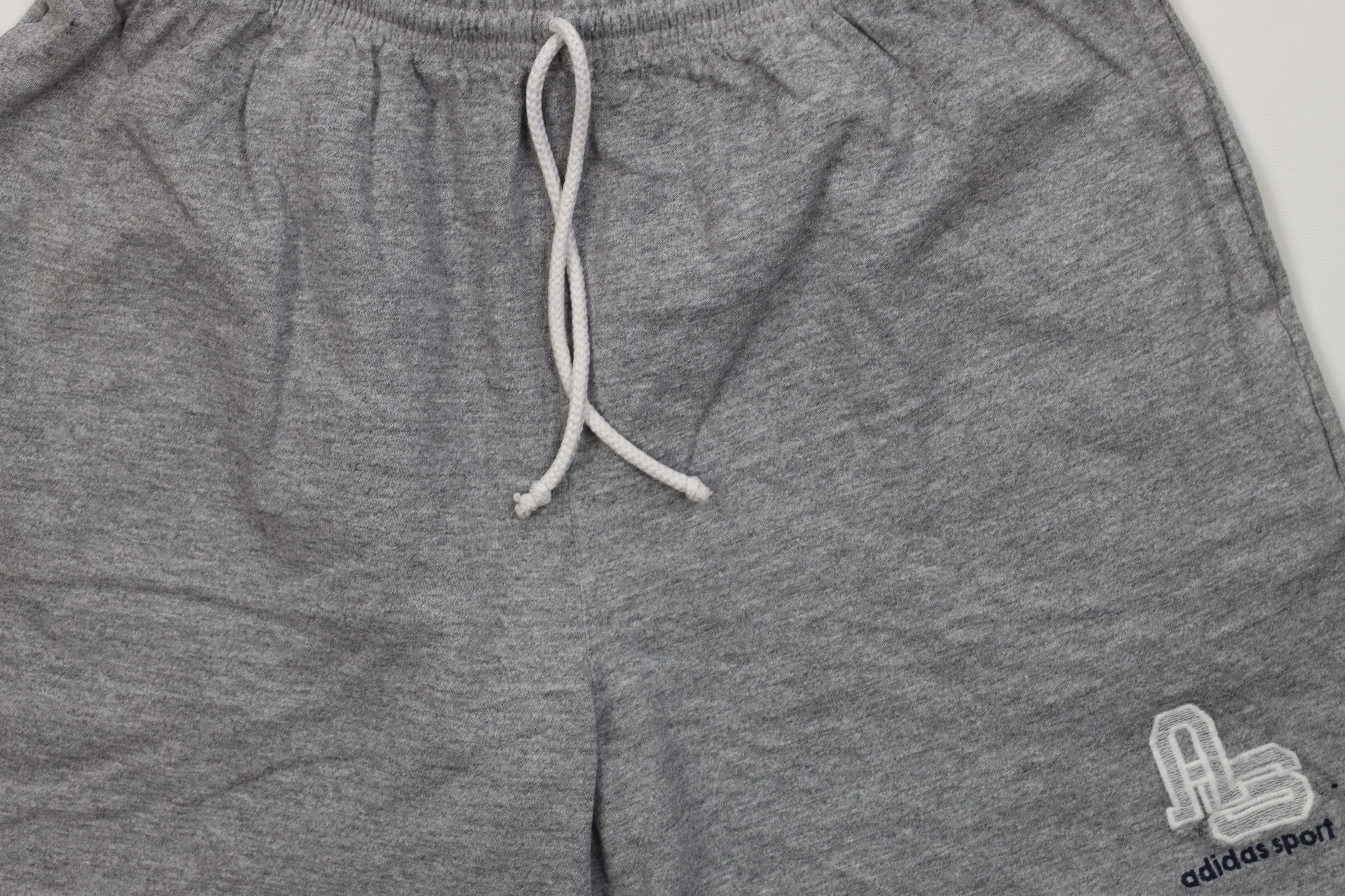 Adidas Vintage 90s Adidas Sport Spell Out Above Knee Shorts USA Size US 34 / EU 50 - 3 Thumbnail