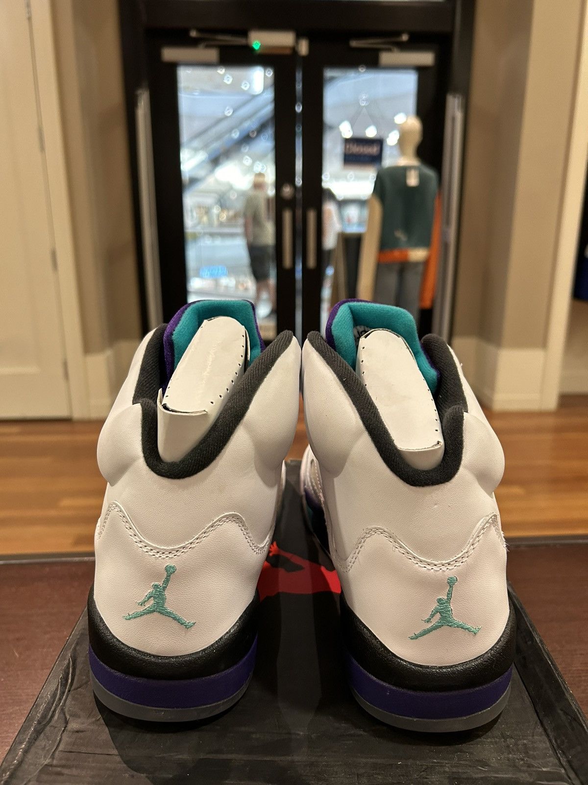 Jordan Brand Jordan 5 grape Size US 12 / EU 45 - 3 Thumbnail