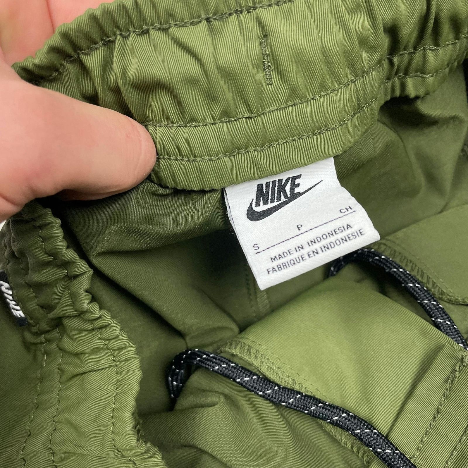 Nike Nike Sportswear Tech Essentials Men's Green Commuter Pants S Size US 30 / EU 46 - 12 Thumbnail