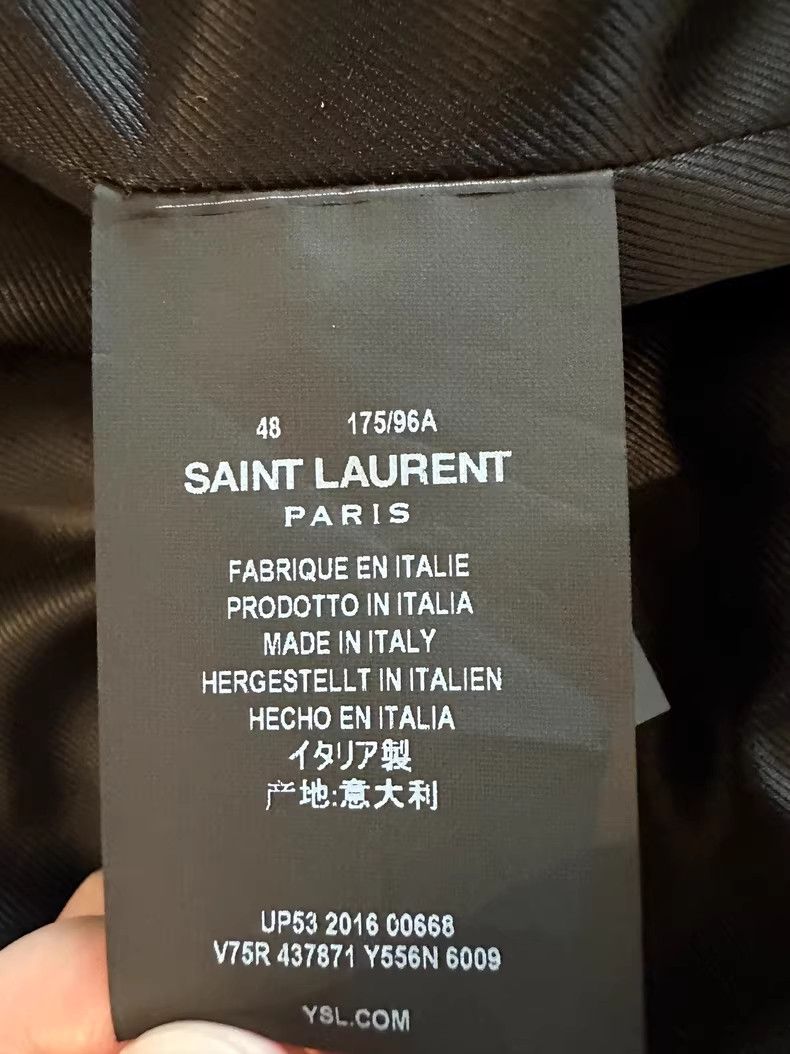 Saint Laurent Paris Saint Laurent Paris Red velvet jacket Size US M / EU 48-50 / 2 - 4 Thumbnail