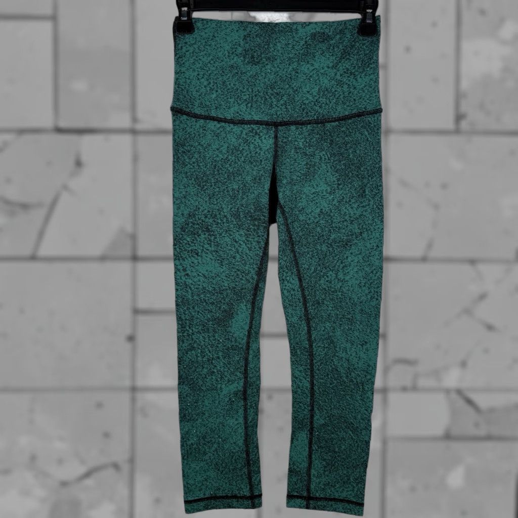 Lululemon Lululemon Pants Womens Activewear Size 6 Blue Polyester Compression Athletic Pants Size 28" / US 6 / IT 42 - 1 Thumbnail