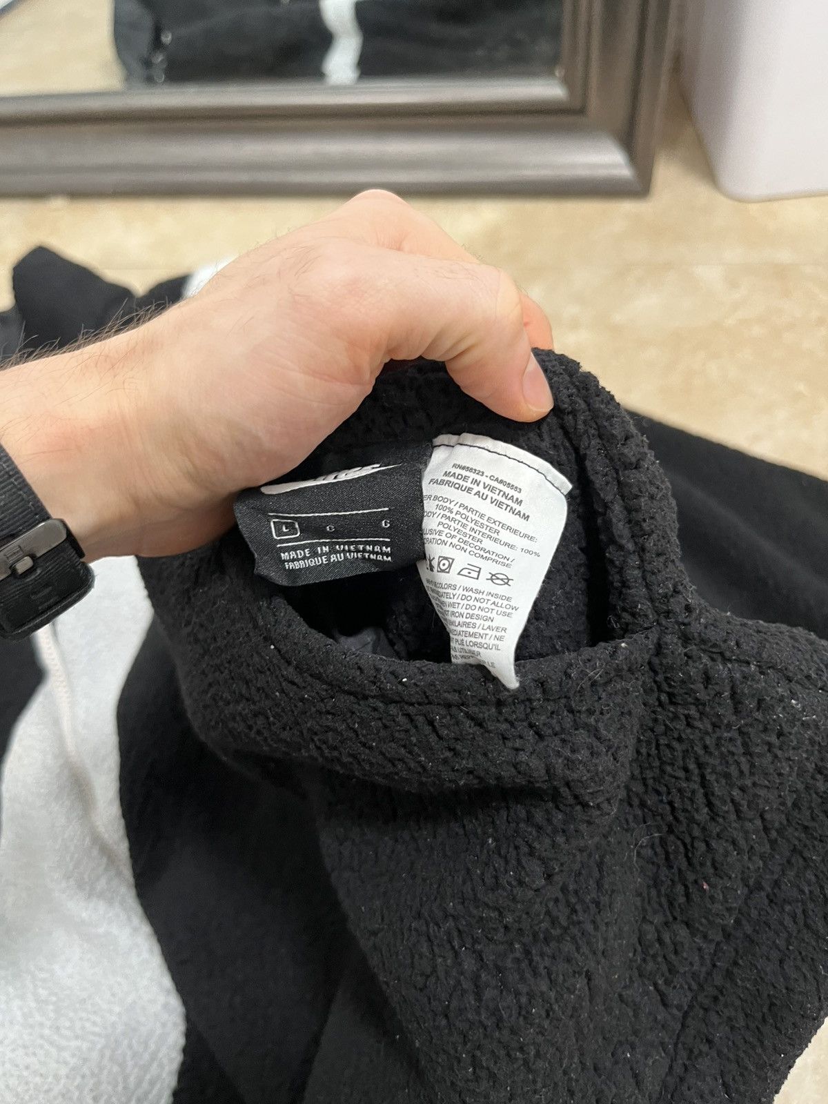 Nike Nike Big Swoosh Reversible Jacket Fleece Sherpa Black L size Size US L / EU 52-54 / 3 - 3 Thumbnail