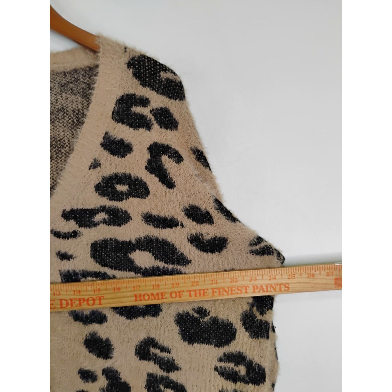 Vintage Vestidos Leopard Cardigan Sweater Brown Size M V-Neck Button Long Sleeve Faux Fur Womens Cardigan Size M / US 6-8 / IT 42-44 - 3 Thumbnail