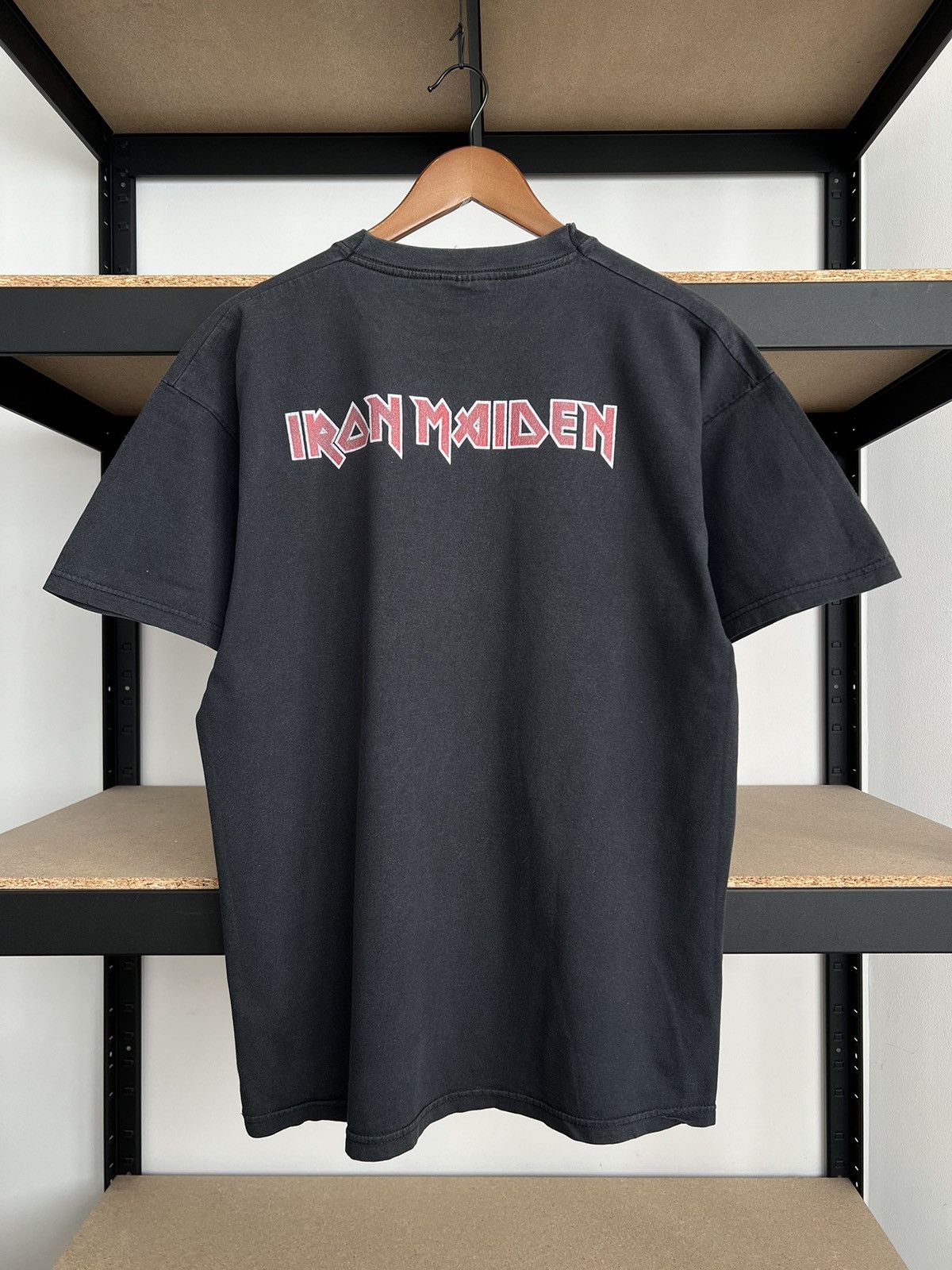 Band Tees Vintage 2000s Iron Maiden Black T-shirt Size US L / EU 52-54 / 3 - 4 Thumbnail
