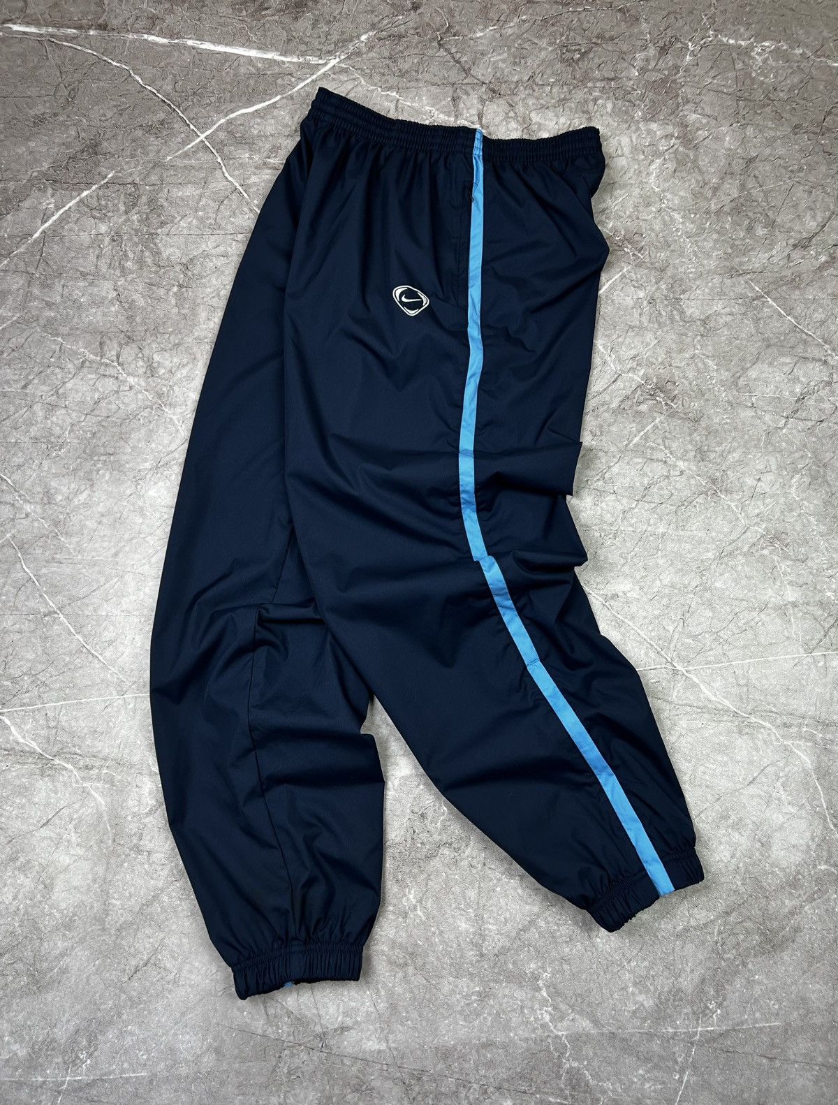 Nike × Vintage Nike Vintage Track Pants Nylon Gorpcore Drill Parachute Size US 32 / EU 48 - 2 Thumbnail