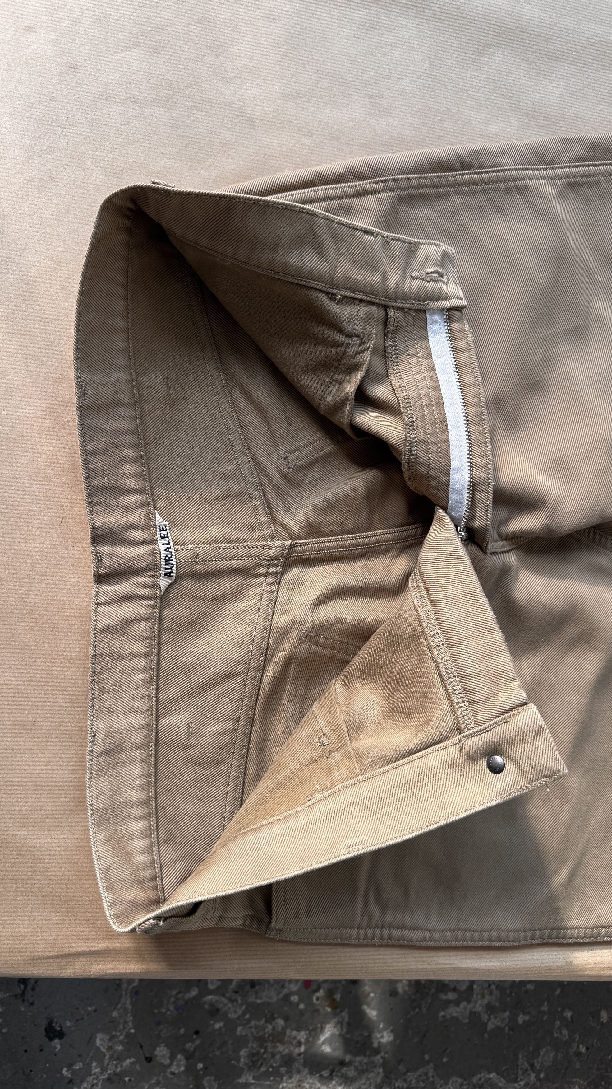 Auralee aa . 4 . AS NEW . FINX MOLESKIN DENIM . A6SP02FM . MIJ Size US 32 / EU 48 - 8 Thumbnail