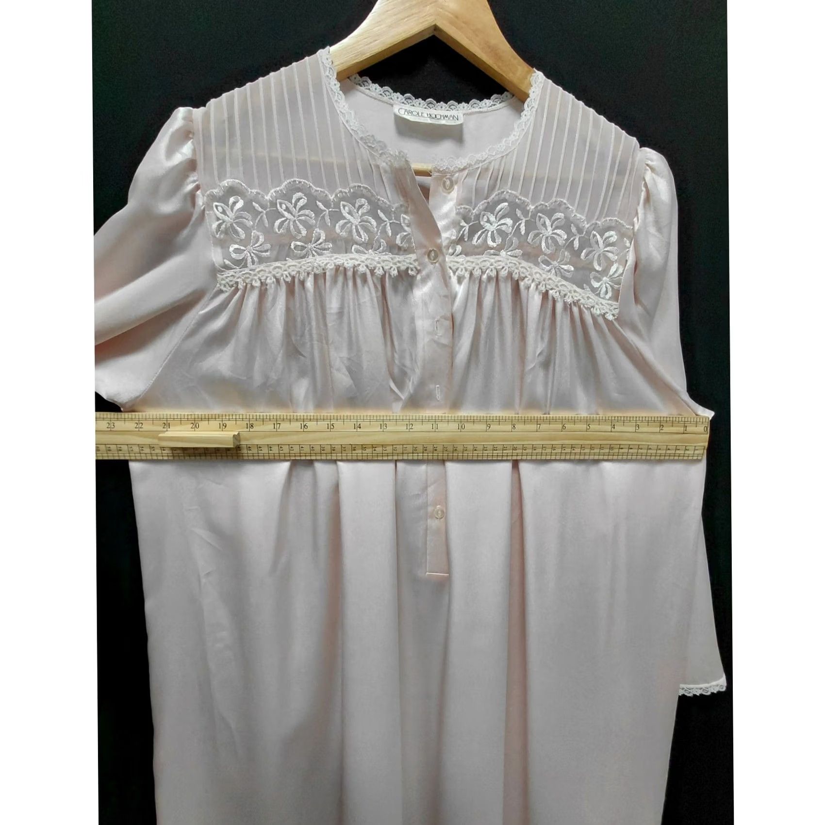 Vintage VINTAGE Carole Hochman Nightgown Satin Lace Embroidered Long Pink M Womens Nightgown / Sleep Shirt Vintage Theme Feminine Fr 90s? Size ONE SIZE - 5 Thumbnail