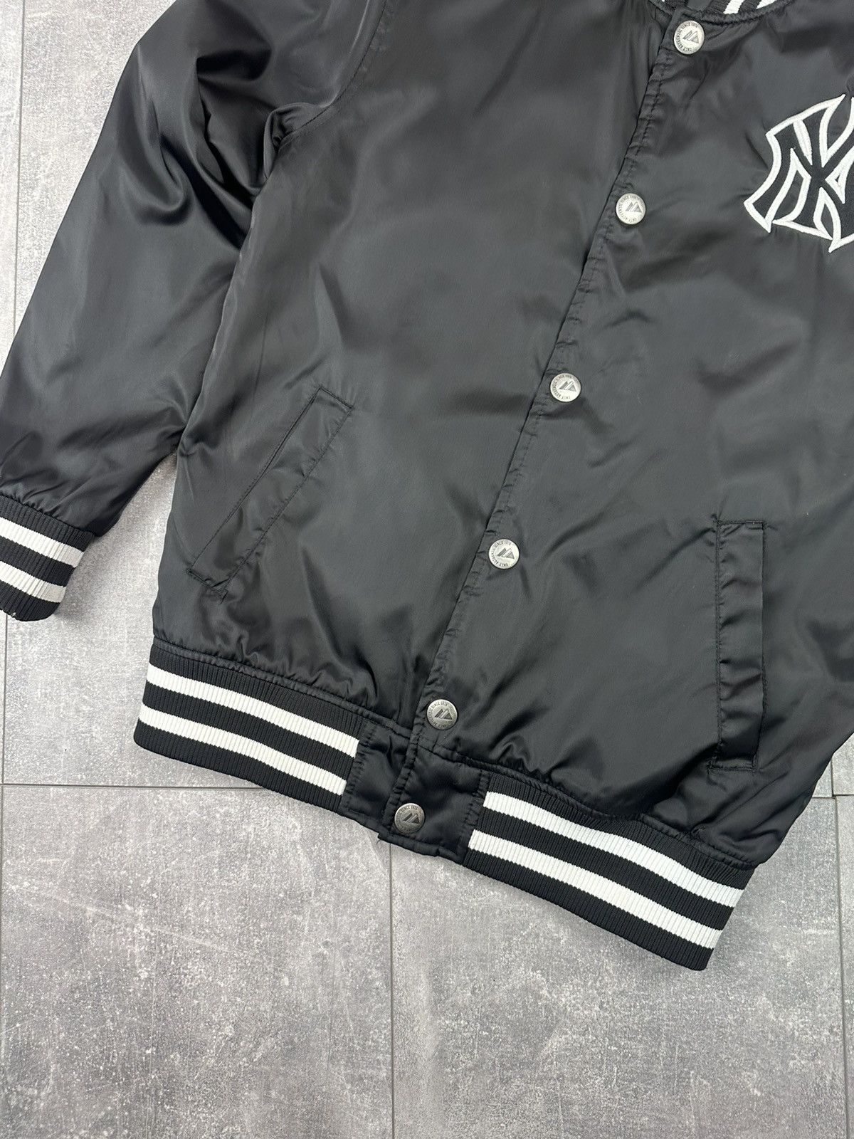 Majestic Majestic New York Yankees Light Y2K Bomber Jacket Size US S / EU 44-46 / 1 - 3 Thumbnail