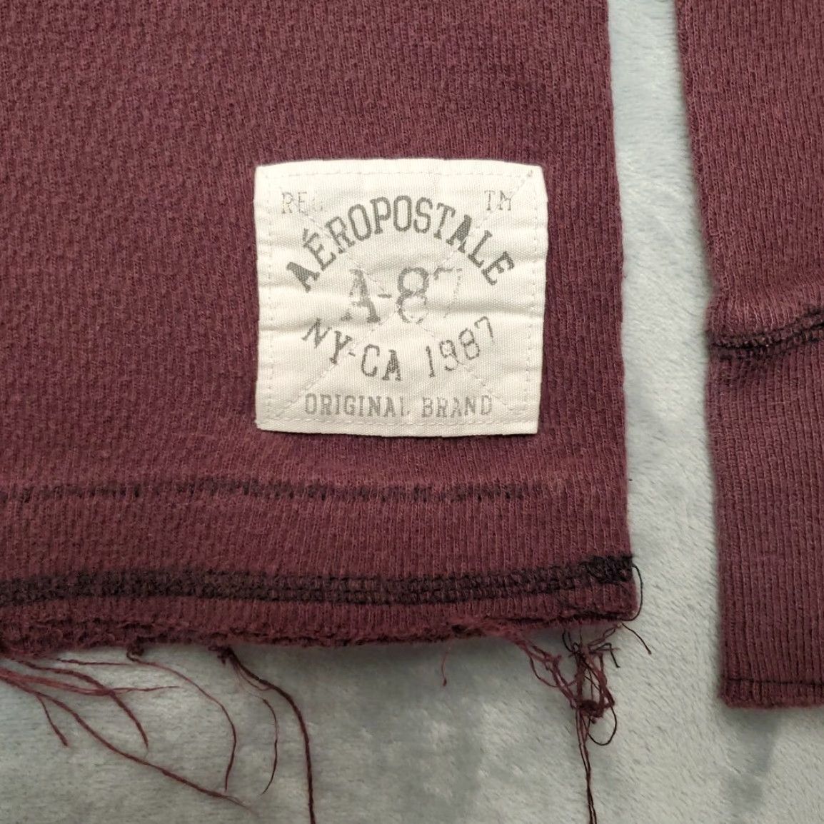 Aeropostale VINTAGE Aeropostale Shirt Womens L Red Thermal Pullover Spellout Y2K 90s Retro Mens Womens Boys Girls Size L / US 10 / IT 46 - 3 Thumbnail