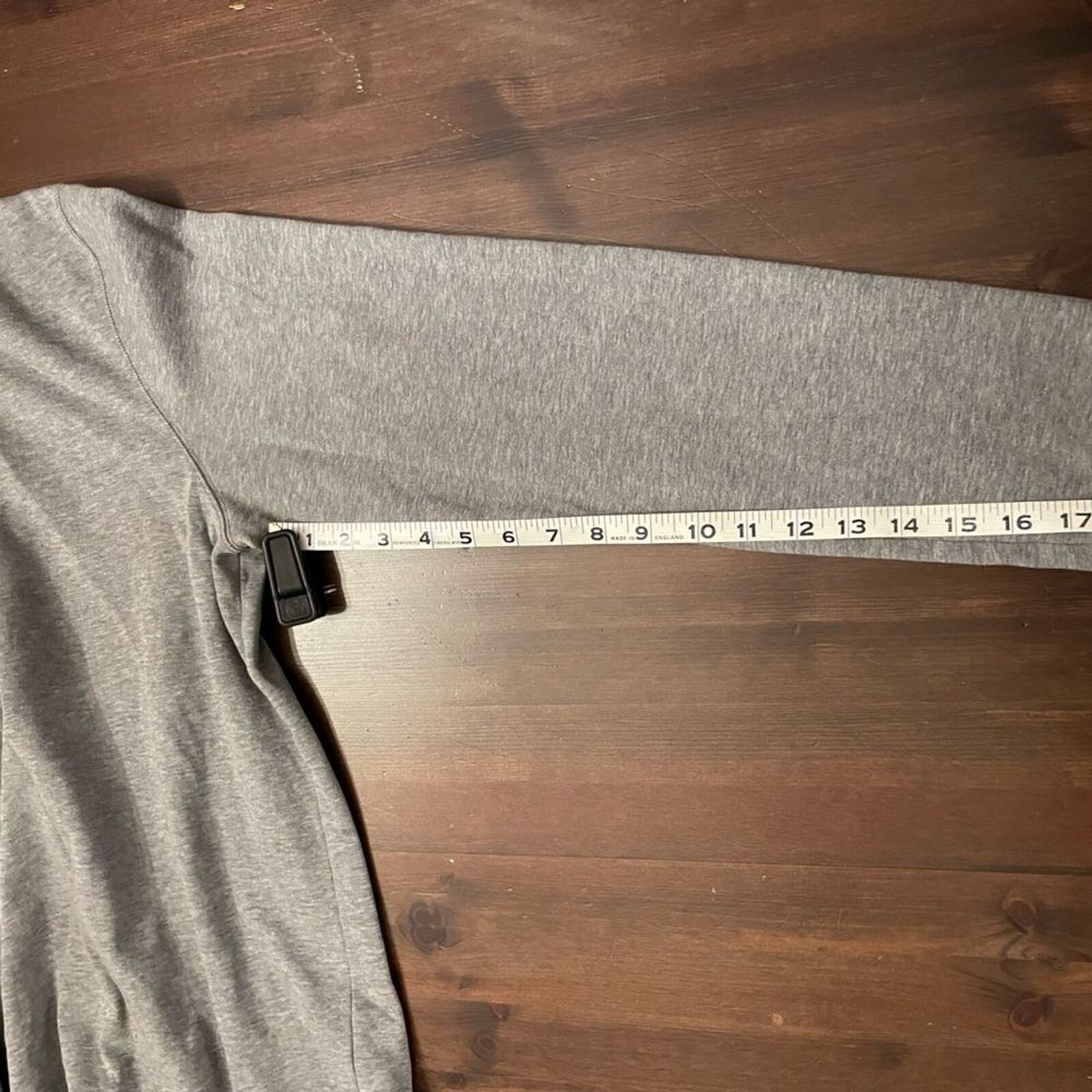 Banana Republic Banana Republic V-Neck Men’s Activewear Shirt Size Large Size US L / EU 52-54 / 3 - 9 Thumbnail