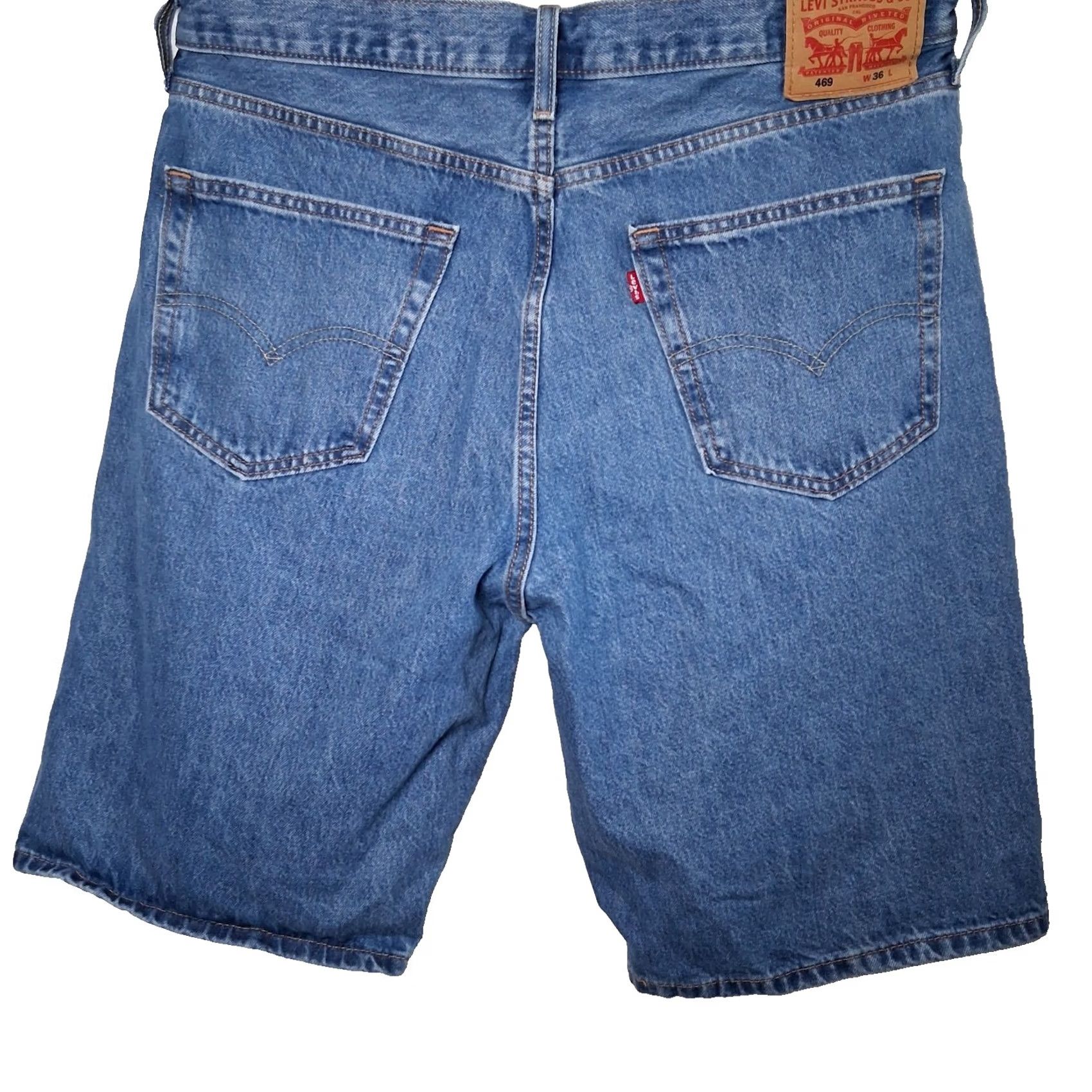 Levi's Levi's Jean Shorts Men 36 Medium Wash Blue Denim Jorts 5-Pocket 11" Inseam 13" Rise Casual Regular Shirt? Size US 36 / EU 52 - 2 Thumbnail