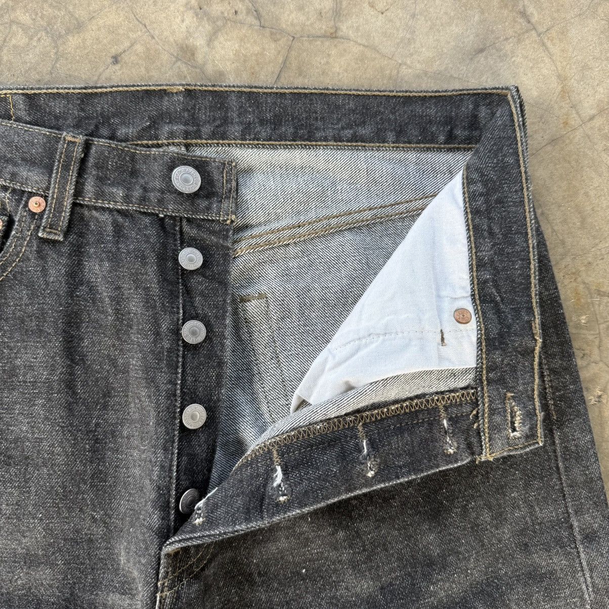 Levi's Vintage Clothing W33x34 Vintage 98' Levi's 501 Black Denim Jean Pants Size US 33 - 7 Thumbnail