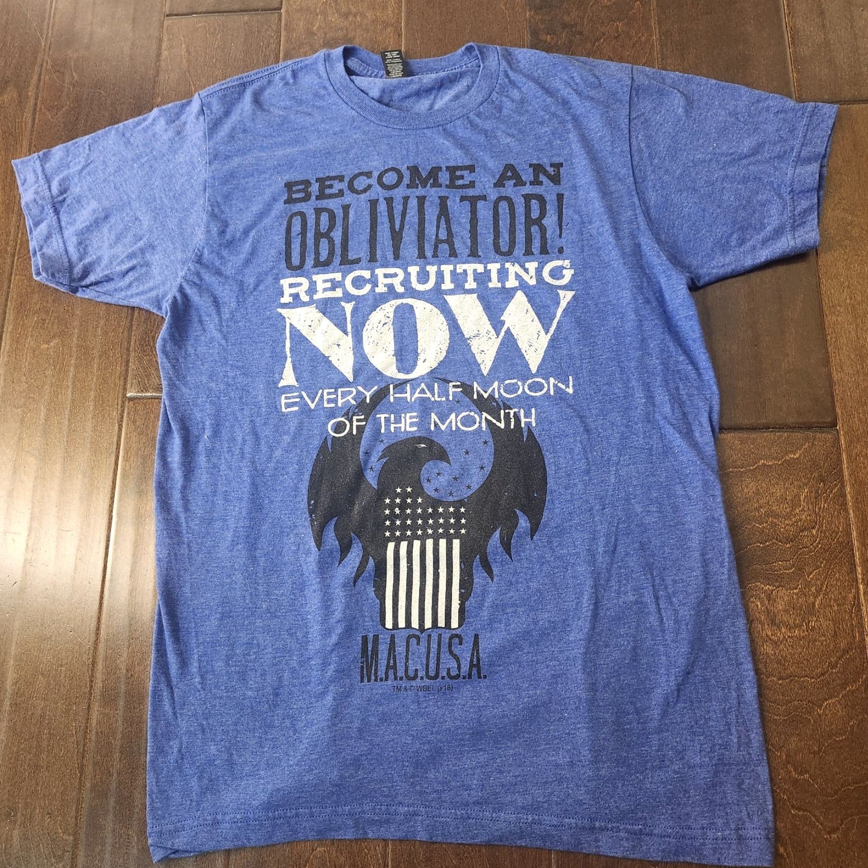 Vintage Loot Crate - EXCLUSIVE T-Shirt Fantastic Beasts And Where To Find Them Medium Shirt Unisex Adults M Blue Graphic Tee 90s Theme Mens Womens Size US M / EU 48-50 / 2 - 2 Thumbnail