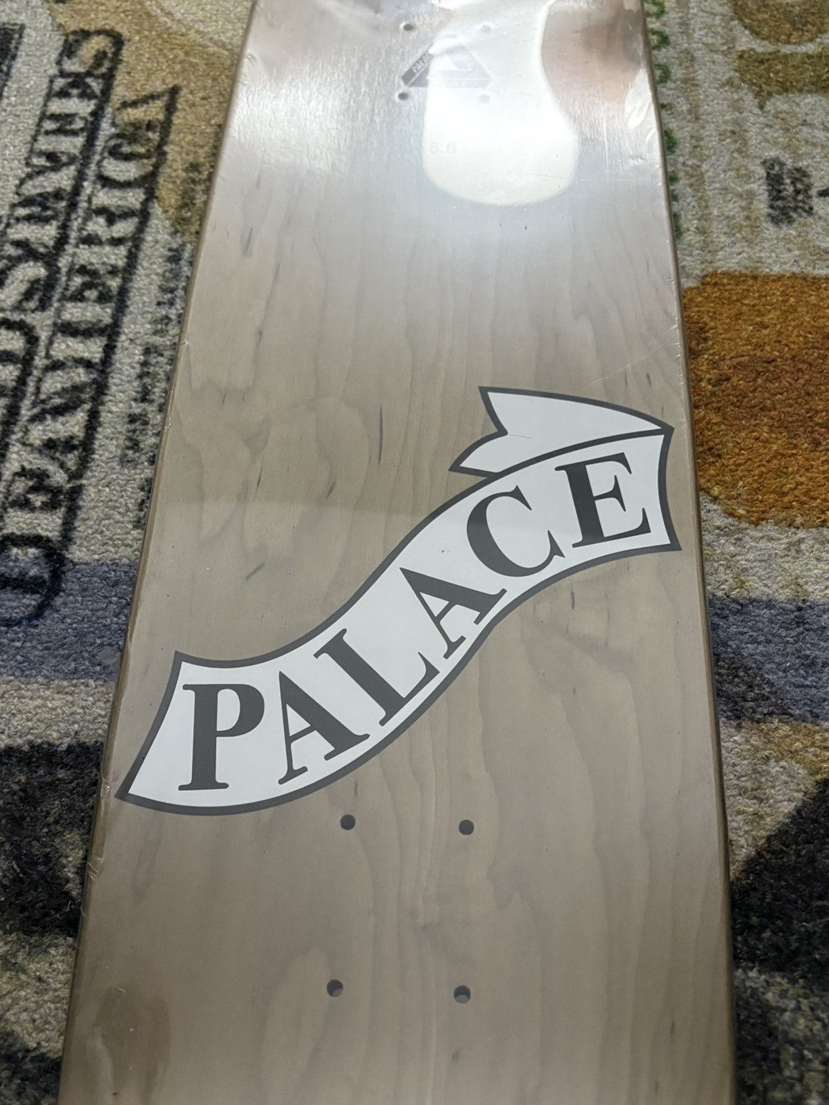 Palace Palace Hesh 8.6 Skateboard Deck Size ONE SIZE - 2 Thumbnail