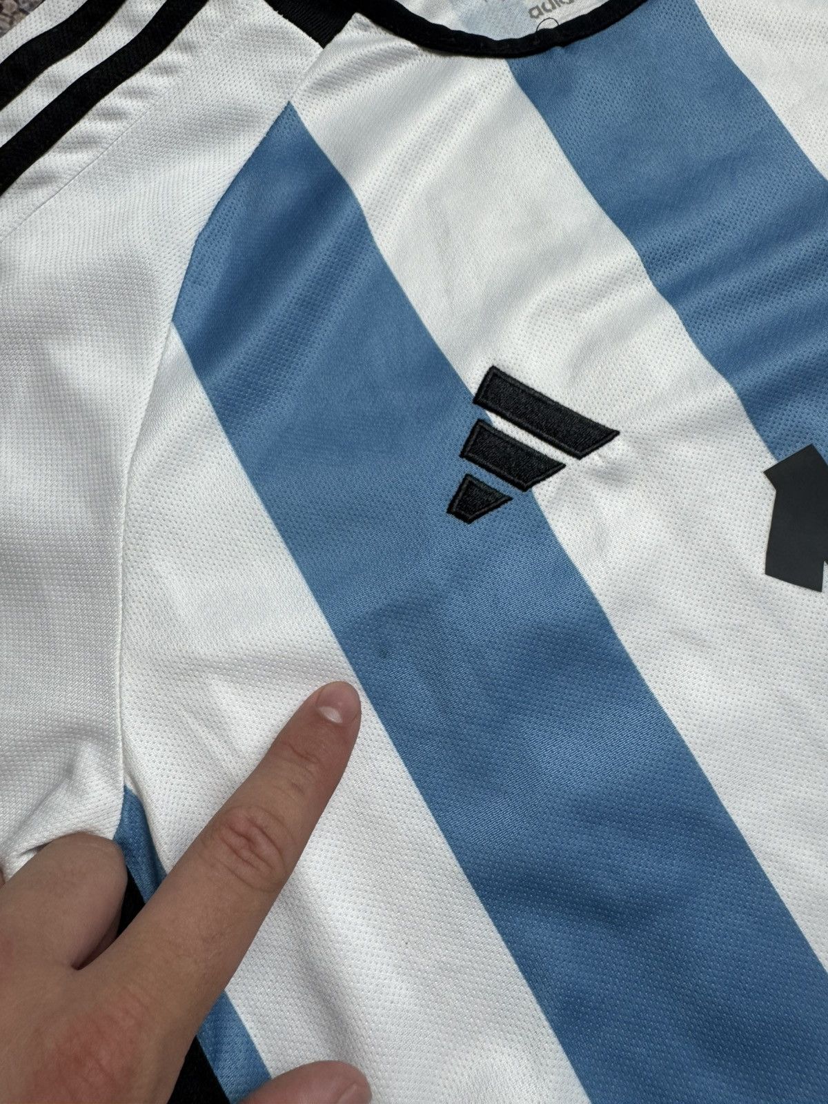 Adidas ARGENTINA ADIDAS 2022 WC FOOTBALL HOME JERSEY #10 MESSI Size US M / EU 48-50 / 2 - 6 Thumbnail