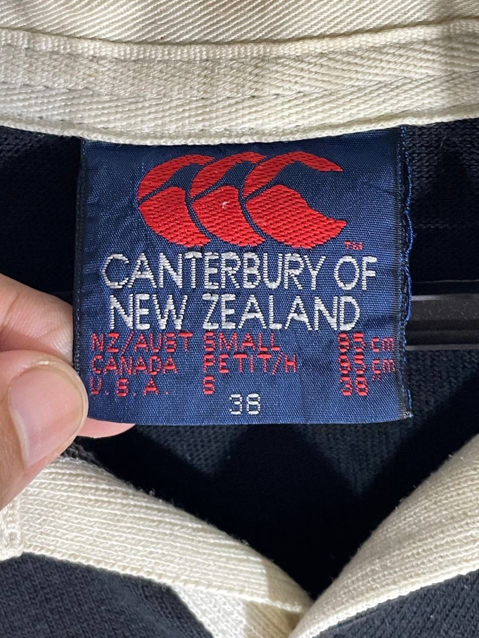 Canterbury of New Zealand Vintage 90s canterbury all blacks rugby shirt size S Size US S / EU 44-46 / 1 - 9 Thumbnail
