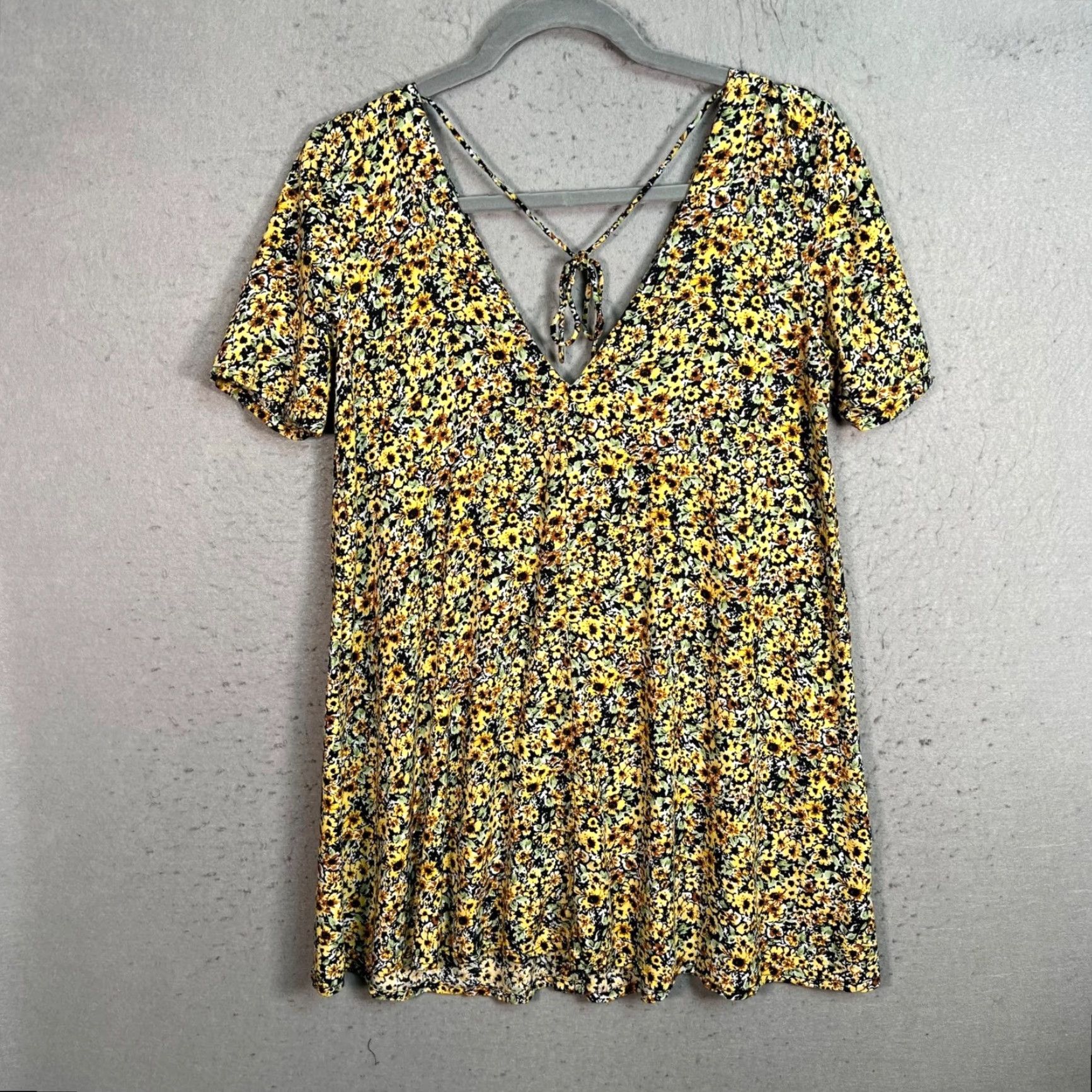 Vintage Motel Dress XS Yellow Floral Sunflower Print Short-Sleeve Mini Tie Back Womens Size XS / US 0-2 / IT 36-38 - 2 Thumbnail