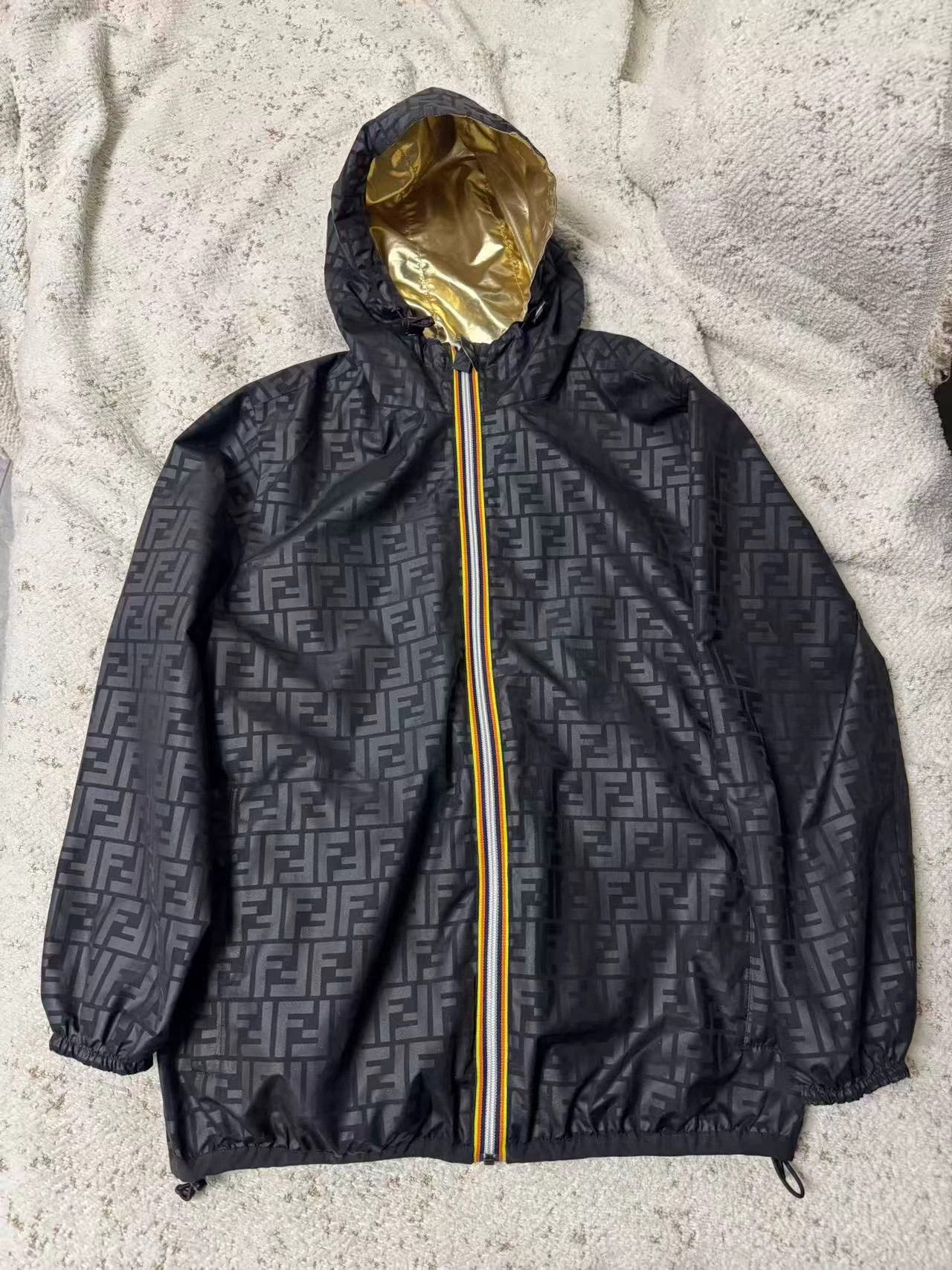 Fendi Fendi Reversible Shell Jacket XS Gold Reverse Size XS / US 0-2 / IT 36-38 - 1 Thumbnail