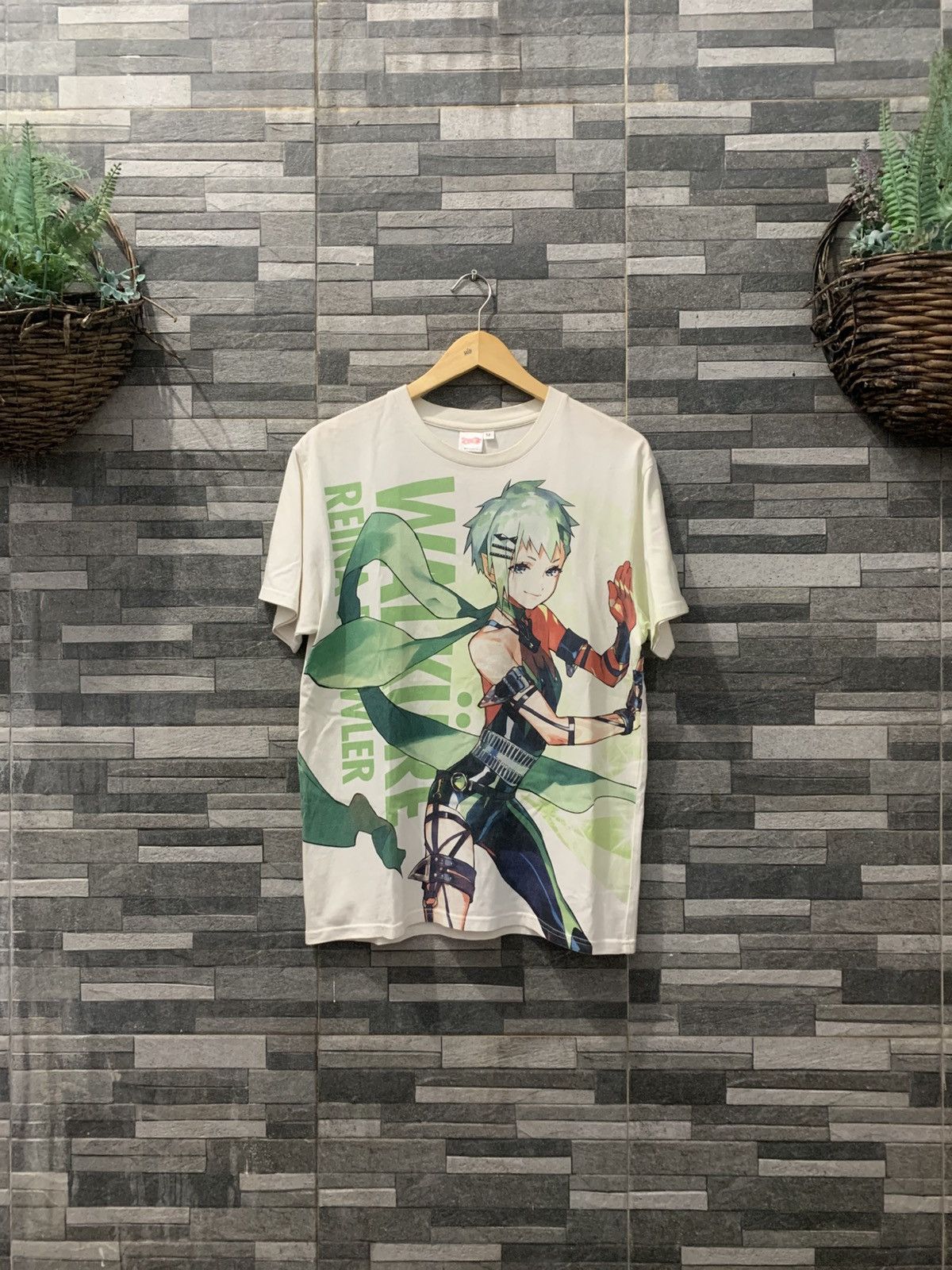 Anime 2017 MACROSS DELTA : REINA POWLER Manga Tee Size US M / EU 48-50 / 2 - 3 Thumbnail