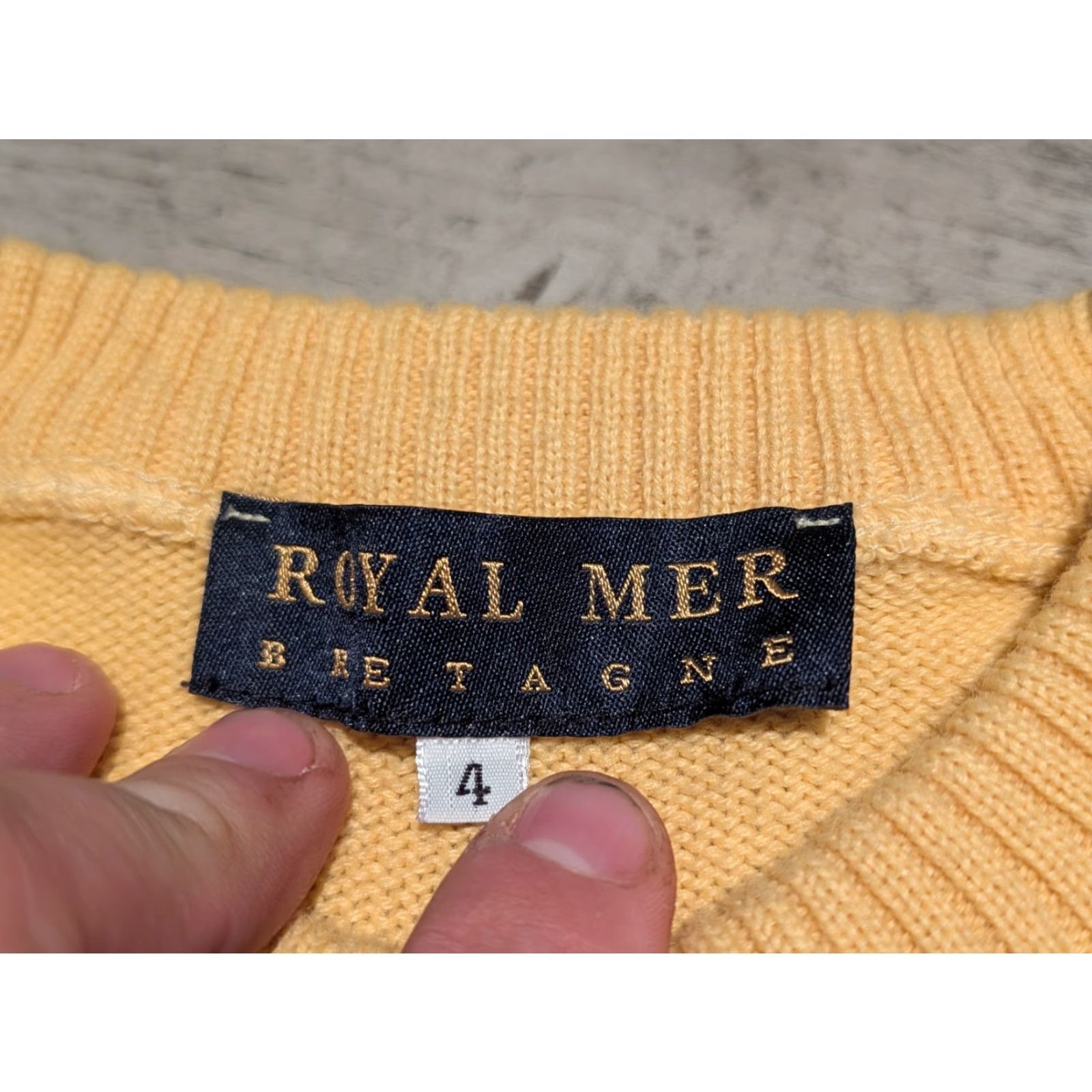 Nautica VINTAGE Royal Mer Bretagne Sweatshirt Unisex Adults Shirt L Yellow Nautical Embossed 90s Ships Size L / US 10 / IT 46 - 7 Thumbnail