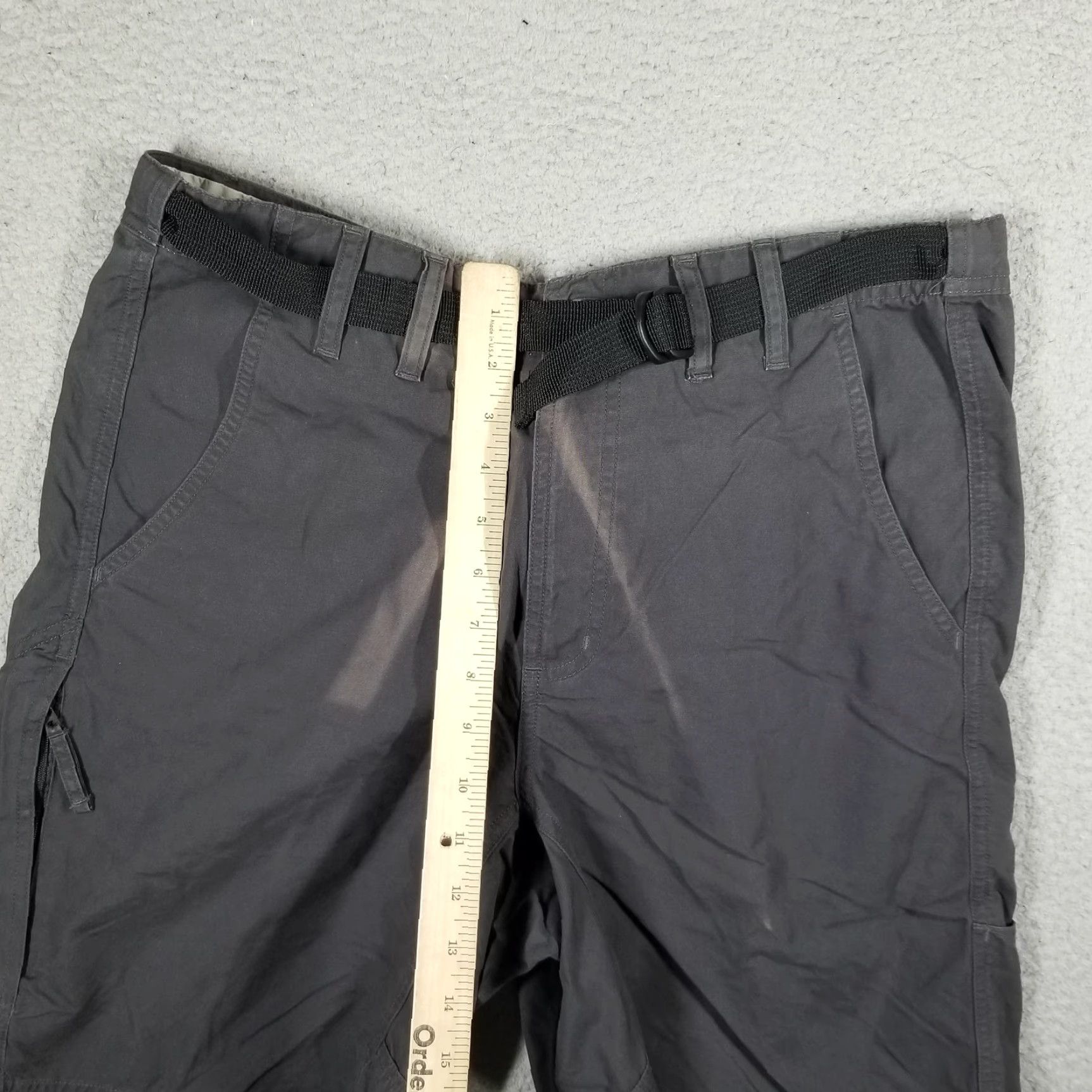 Vintage Columbia Shorts Mens 34 Gray 10 In Inseam Integrated Belt Cargo Hiking AM4001 Size US 34 / EU 50 - 5 Thumbnail