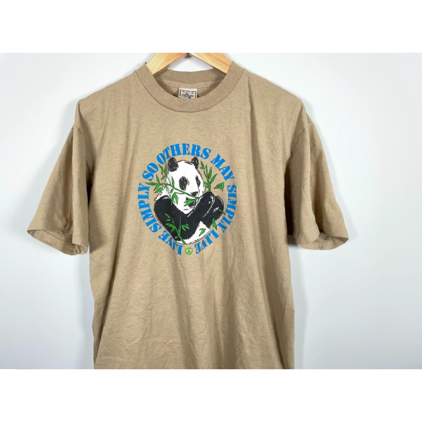 Vintage VINTAGE Alore T-Shirt Shirt Mens XL Beige Panda Print 90s USA Made Size US XL / EU 56 / 4 - 7 Thumbnail
