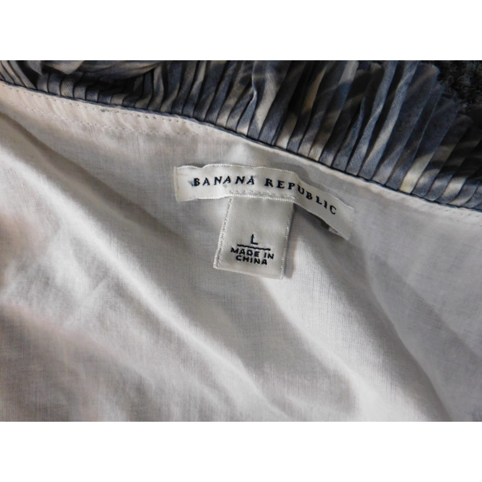 Banana Republic Banana Republic Blouse Womens L Blue Geometric Lined Pullover Sleeveless Cap Neck Round Neck Rayon Cotton Silk Ruffle Casual Basic Classic Size L / US 10 / IT 46 - 6 Thumbnail