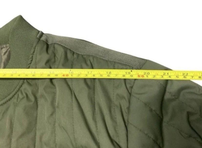 DC DC Quilted Bomber Jacket Men’s Medium Olive Green Light Size US M / EU 48-50 / 2 - 5 Thumbnail