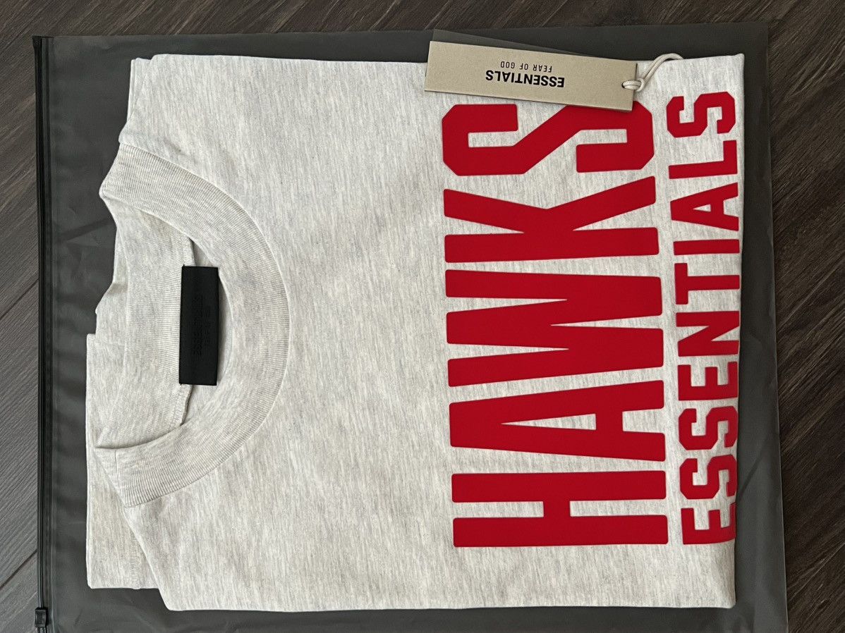 Essentials × NBA Fear of God Essentials NBA tee Hawks Size US L / EU 52-54 / 3 - 1 Thumbnail