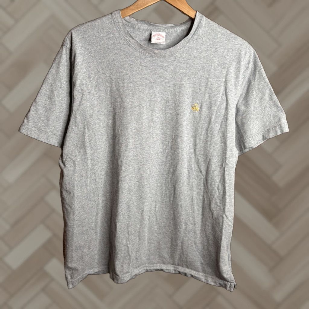 Brooks Brothers VINTAGE Brooks Brothers 346 T Shirt Mens XL Gray Crew Neck Short Sleeve Casual Classic Size US XL / EU 56 / 4 - 1 Thumbnail