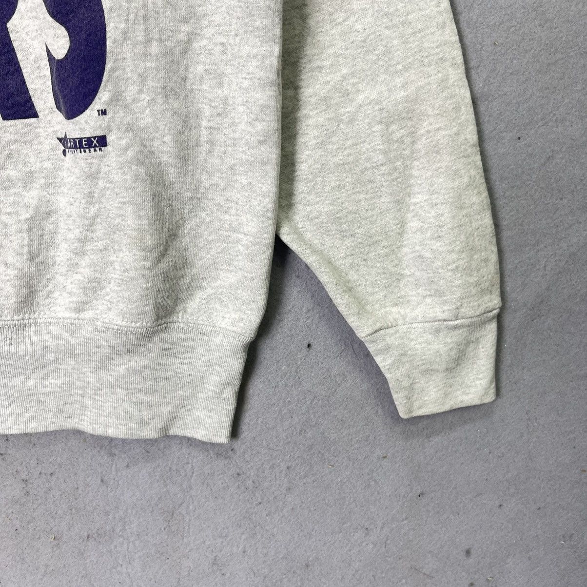 Fruit Of The Loom Vintage Los Angeles Lakers Crewneck Sweatshirt USA Made Size US L / EU 52-54 / 3 - 6 Thumbnail