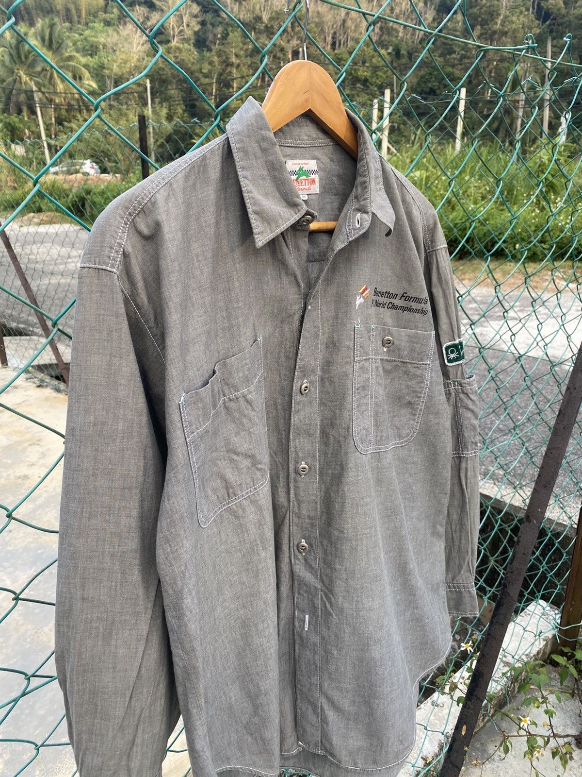 Benetton Vintage Benetton Formula 1 long sleeve workshirt Size US L / EU 52-54 / 3 - 3 Thumbnail