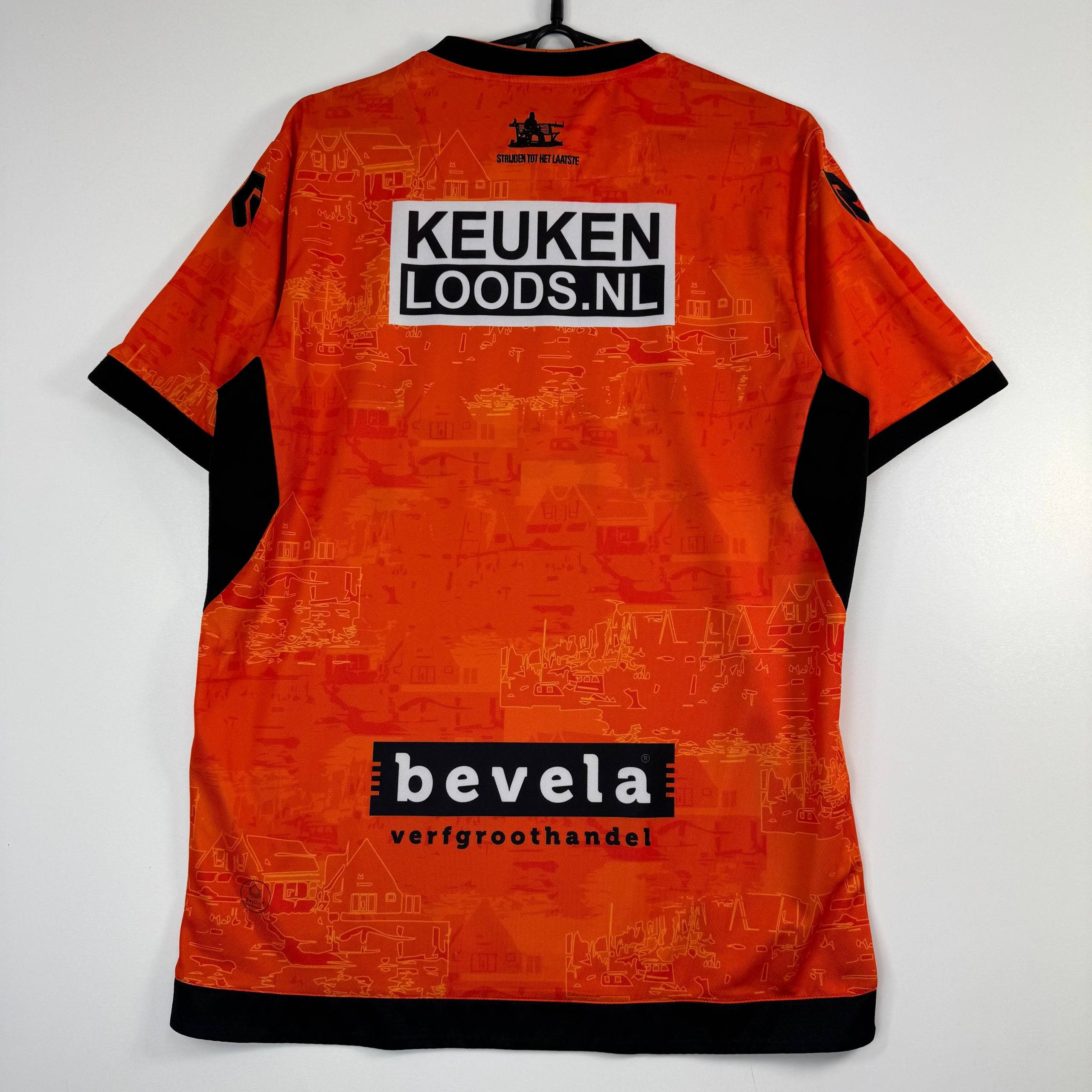 Other FC Volendam Home Jersey 2021 Robey HSB Orange Football Sz S Size US S / EU 44-46 / 1 - 8 Thumbnail