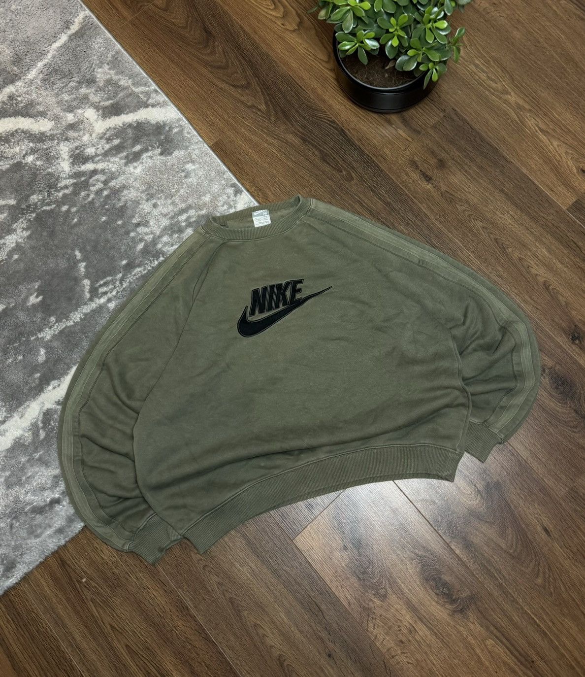 00s nike sweatshirt