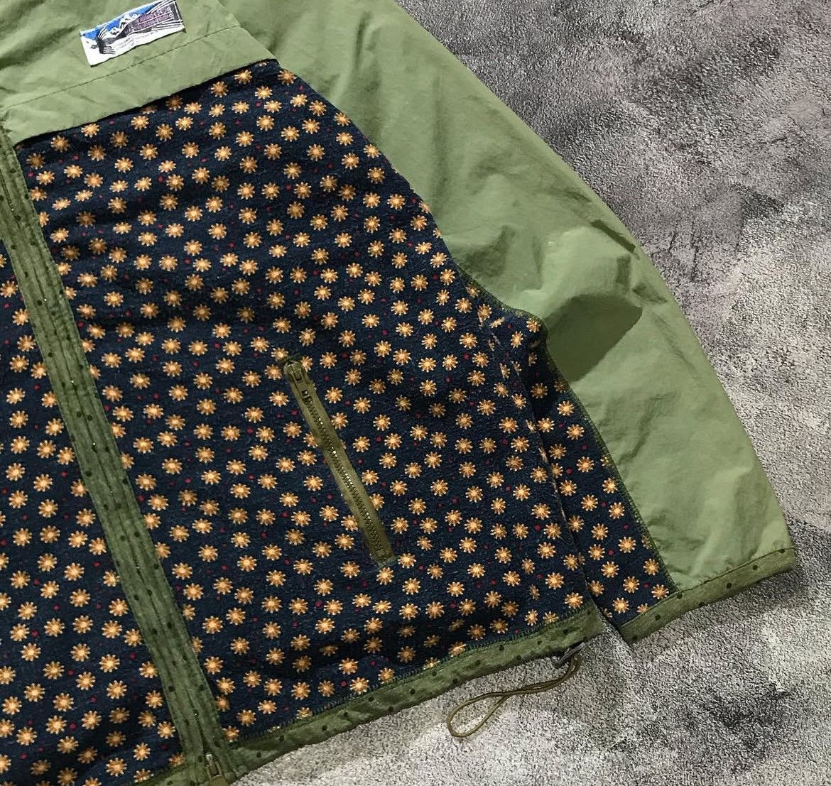 Japanese Brand 2000s Archival Marine Pattern Hybrid Hodded y2k Lgb Size US M / EU 48-50 / 2 - 3 Thumbnail
