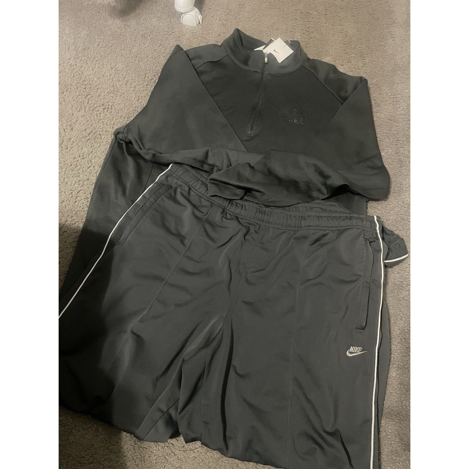 Nike Size XL-Nike Gray Hoodie 1/4 Zip shirt and Vintage pants Set Size US XL / EU 56 / 4 - 1 Thumbnail