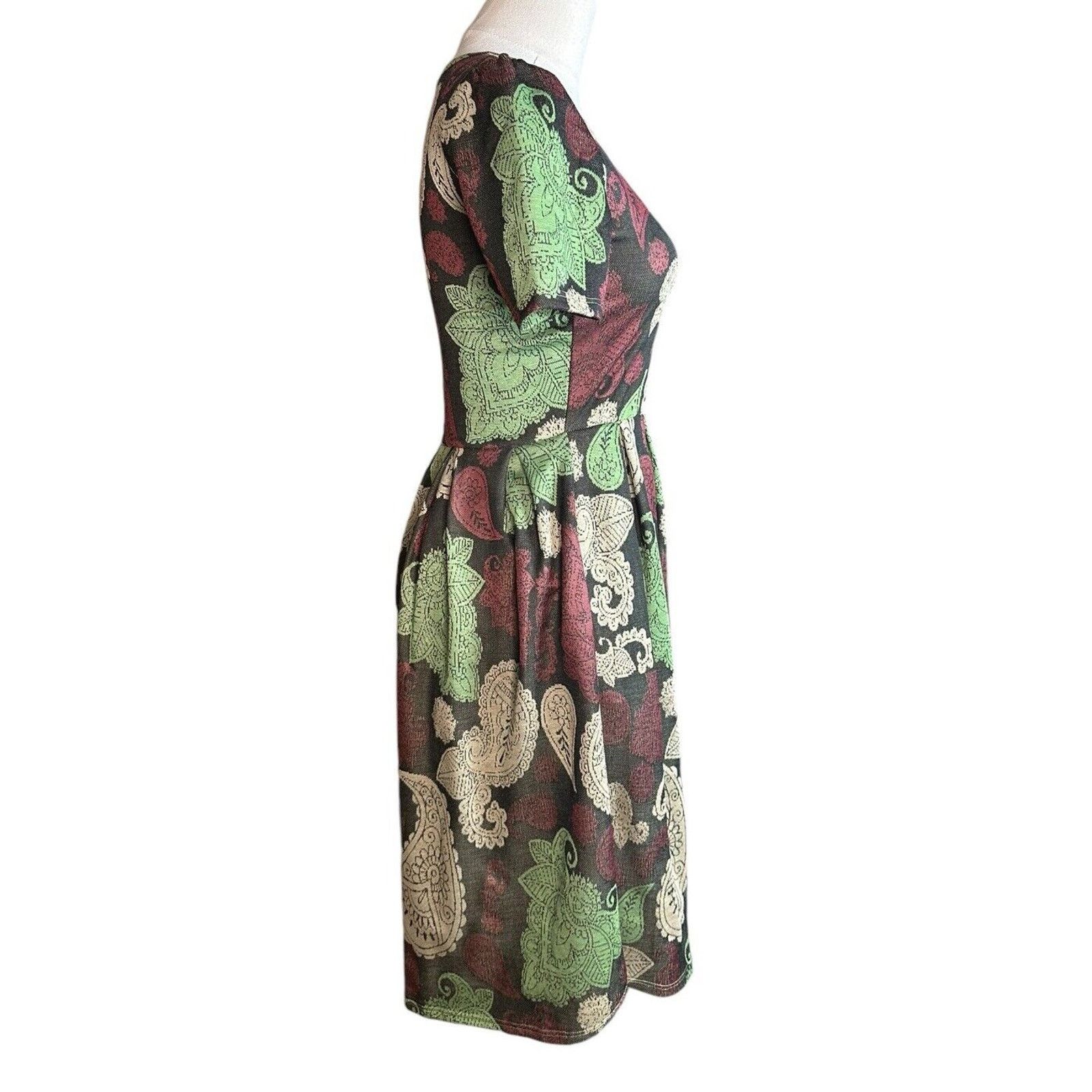 Other LULAROE Paisley Pleated Red A-Line Amelia Dress Pockets XS Size XS / US 0-2 / IT 36-38 - 7 Thumbnail