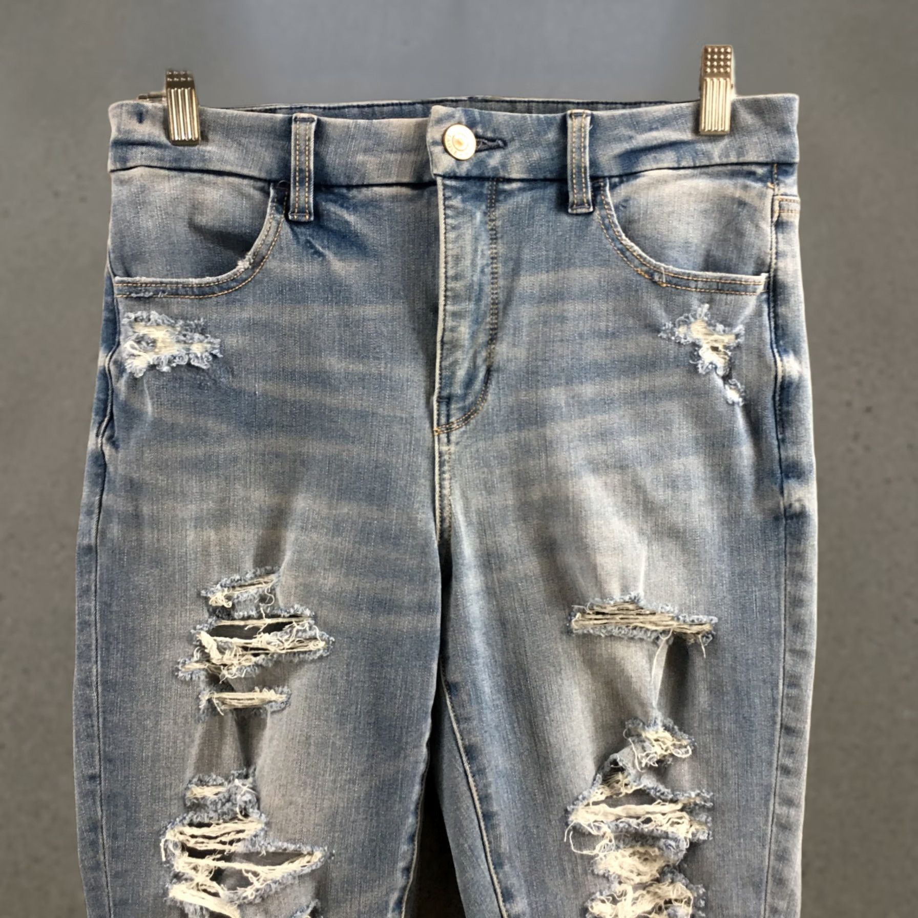 American Eagle Outfitters American Eagle Outfitters Skinny Jeans Womens 8 Blue Denim Mid Rise Distressed Zip Fly Size 30" / US 8 / IT 44 - 1 Thumbnail