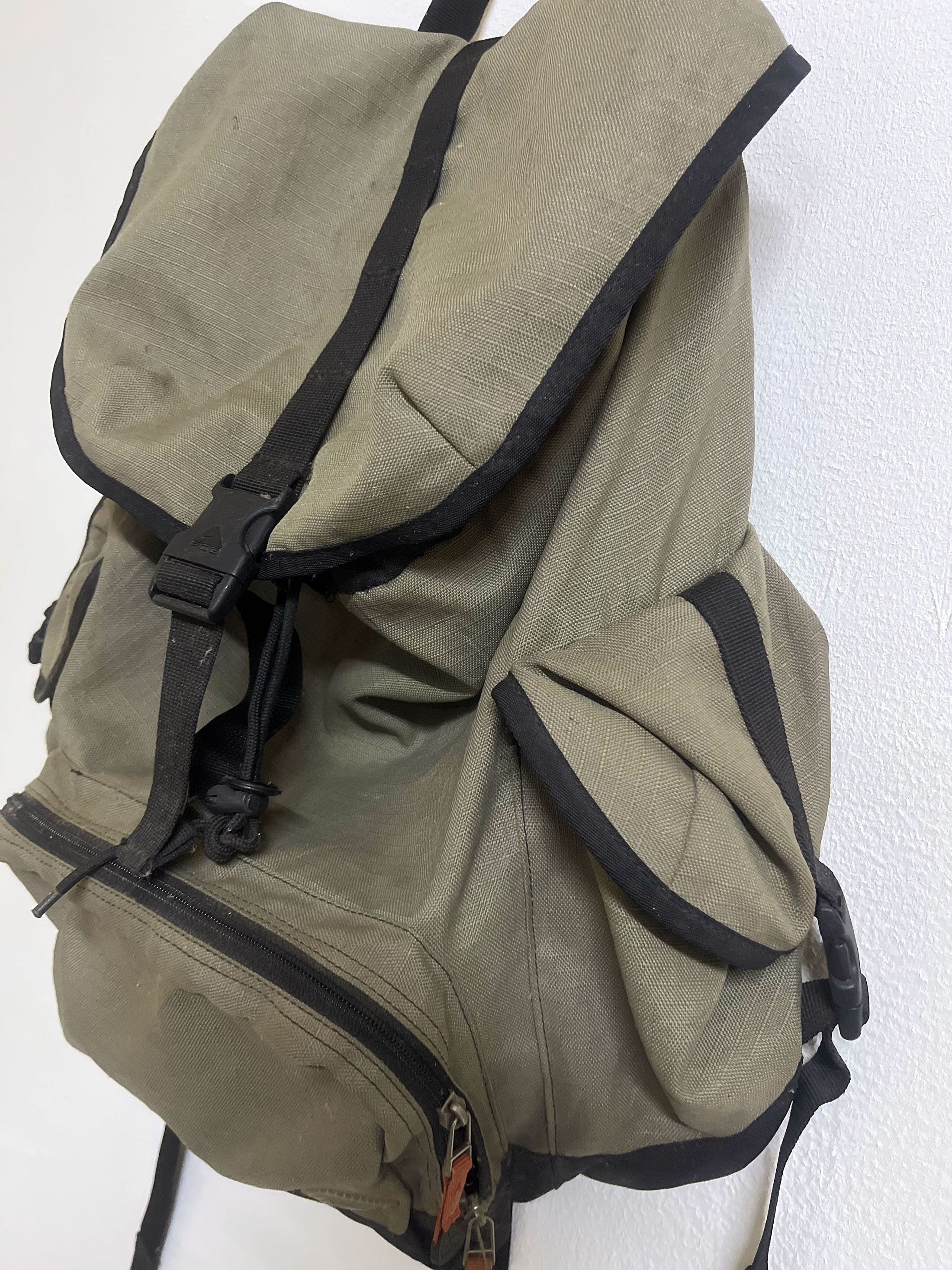 Nike ACG Vintage Nike Acg Backpack Rucksack Padded Camping Military Size ONE SIZE - 2 Thumbnail