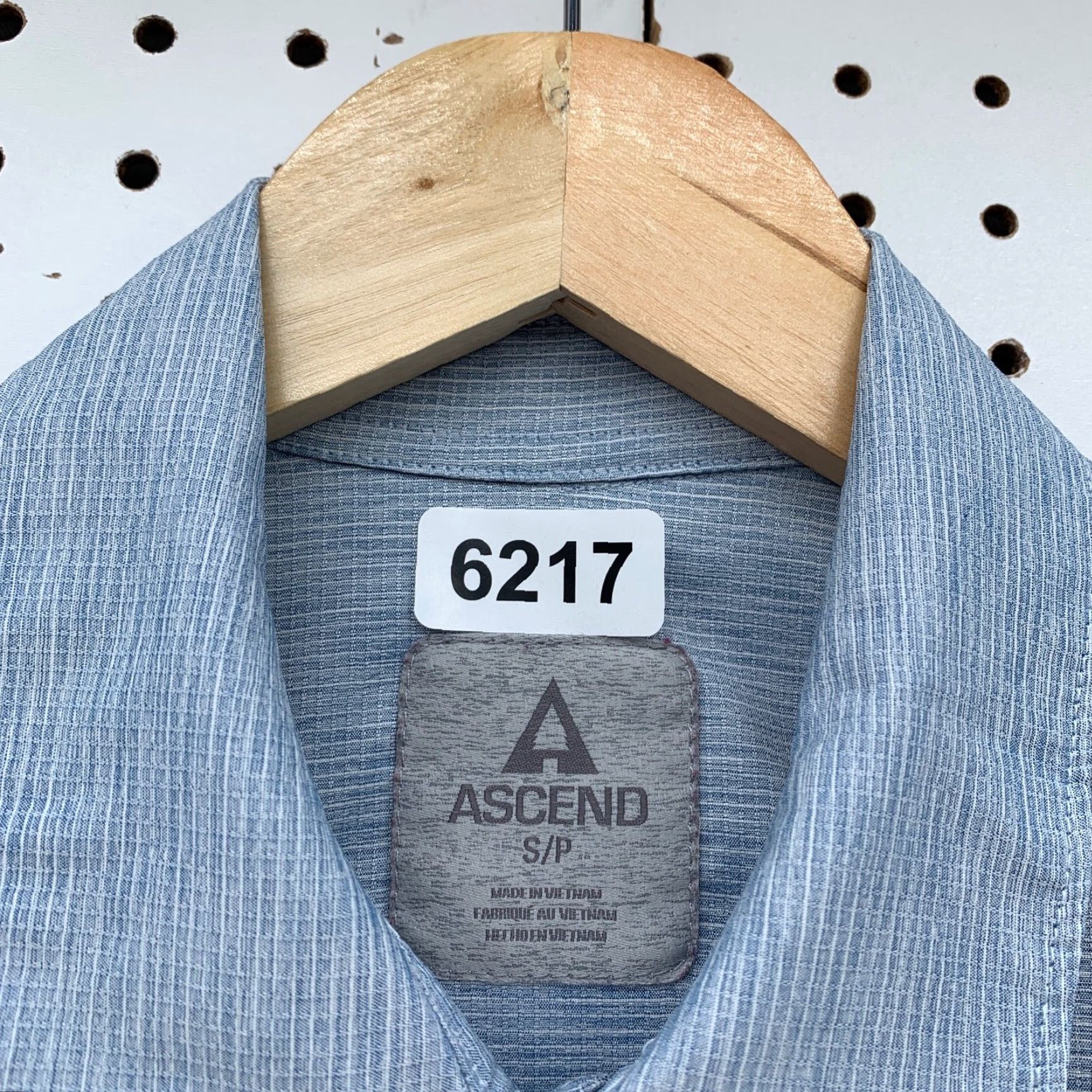 ASCENO Ascend Blue Mens Button Down Short Sleeve Shirt Small Zip Pocket Button-Up Casual Travel Shirt Size US S / EU 44-46 / 1 - 6 Thumbnail