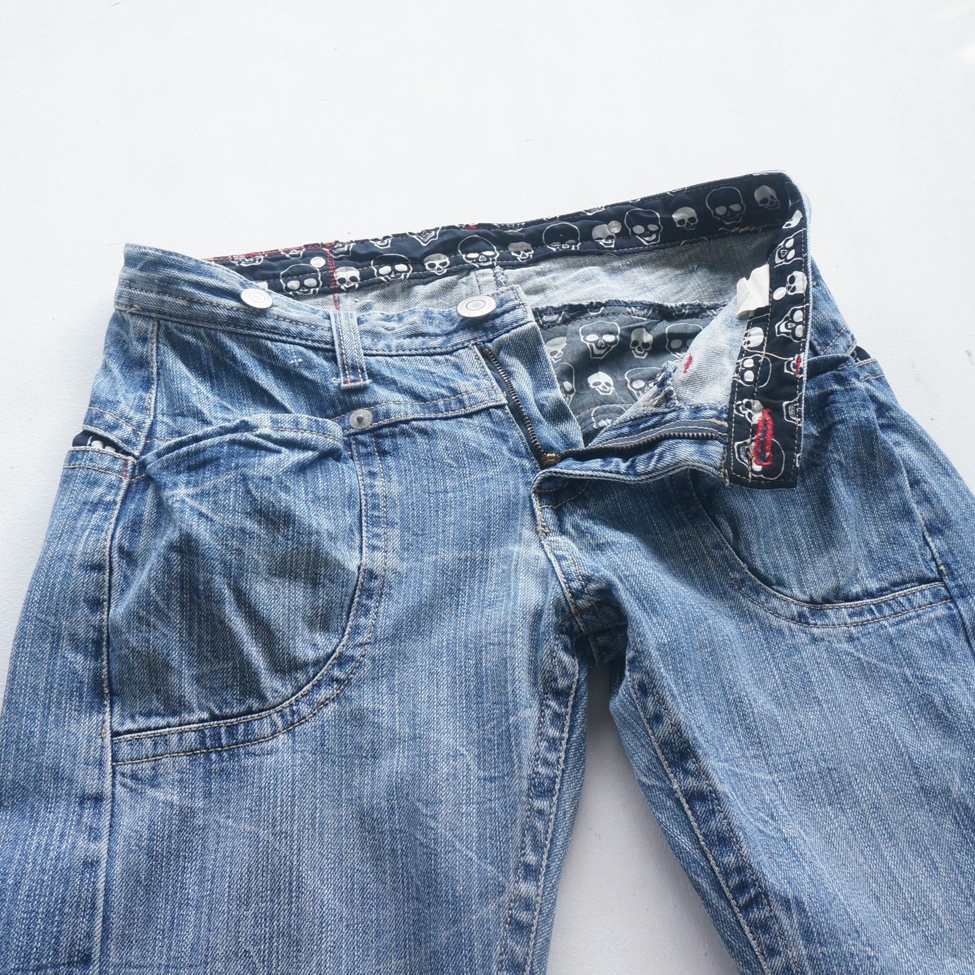 Japanese Brand Jouer Aux Echecs Skulls Jeans Size 29" - 5 Thumbnail