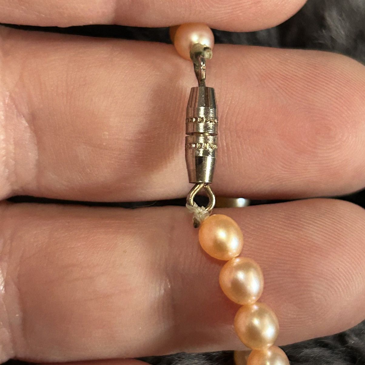 Vintage Vintage 70s elegant light peach genuine pearl necklace Size ONE SIZE - 7 Thumbnail
