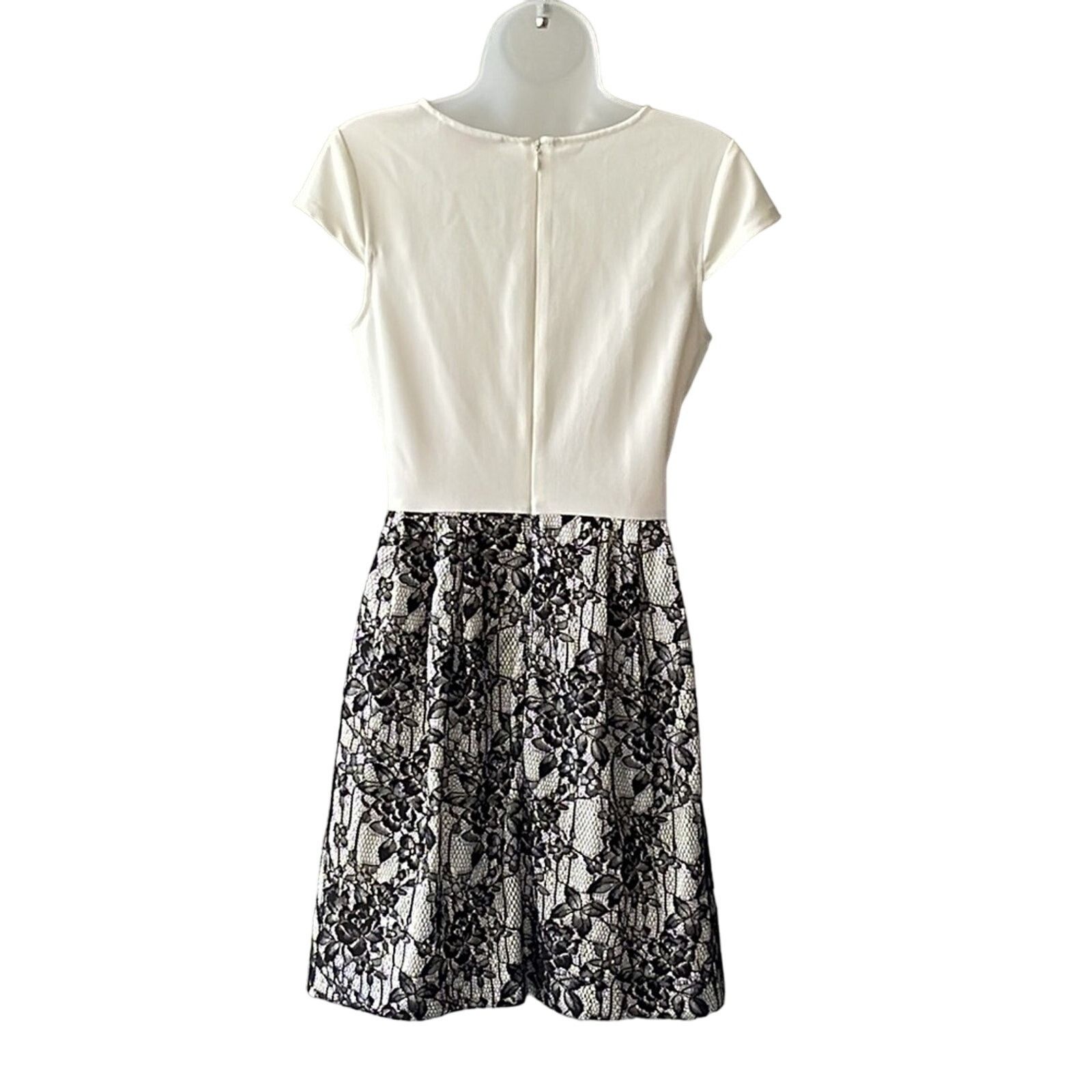 Betsey Johnson Betsey Johnson Fit & Flare Black Lace and White Dress Size 2 Size XS / US 0-2 / IT 36-38 - 3 Thumbnail
