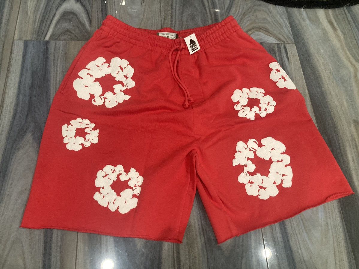 DENIM TEARS Denim tears cotton wreath sweat shorts red sz XL | Grailed