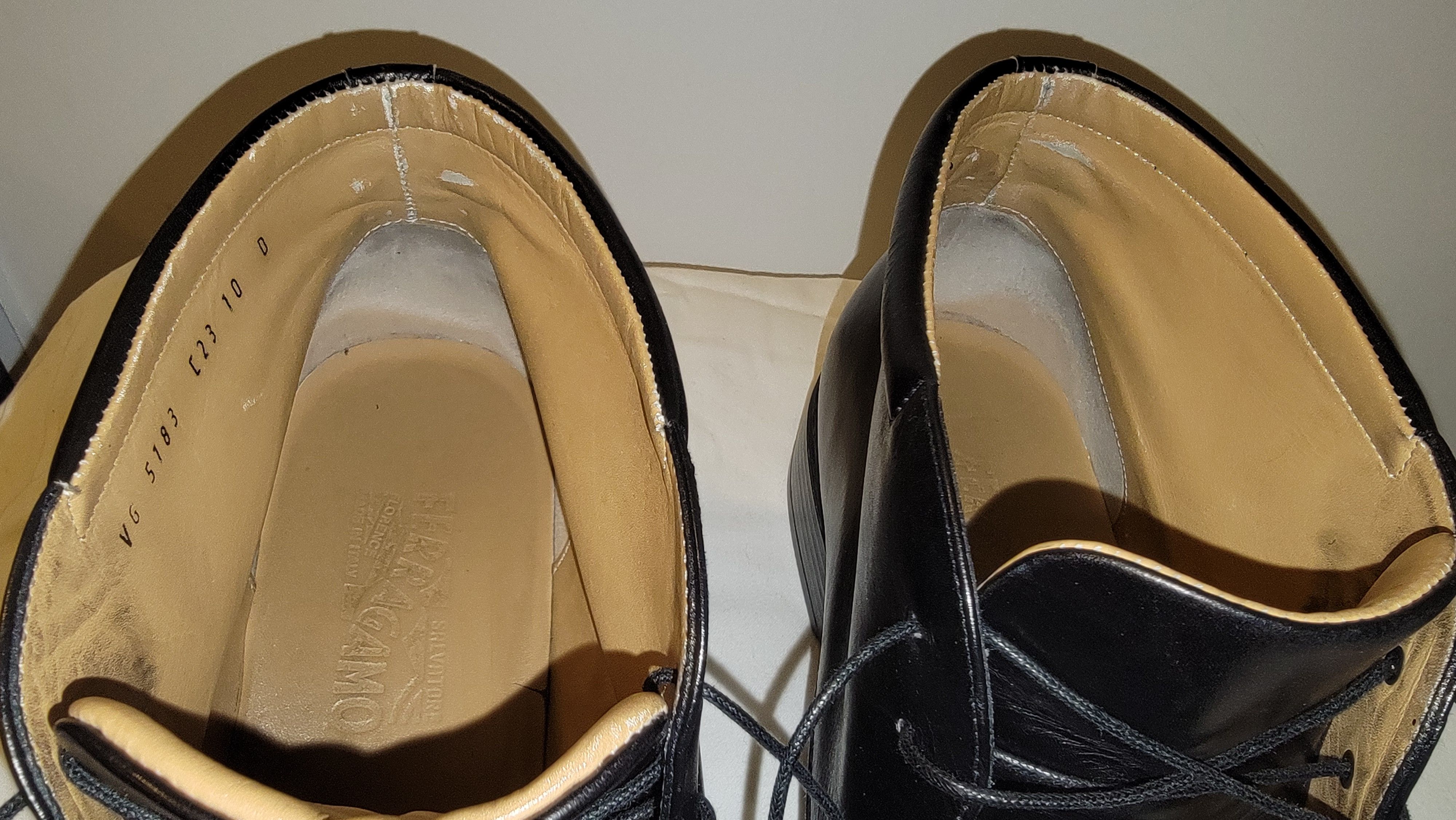 Salvatore Ferragamo Salvatore Ferragamo men's black leather chukka boots Size US 10 / EU 43 - 4 Thumbnail